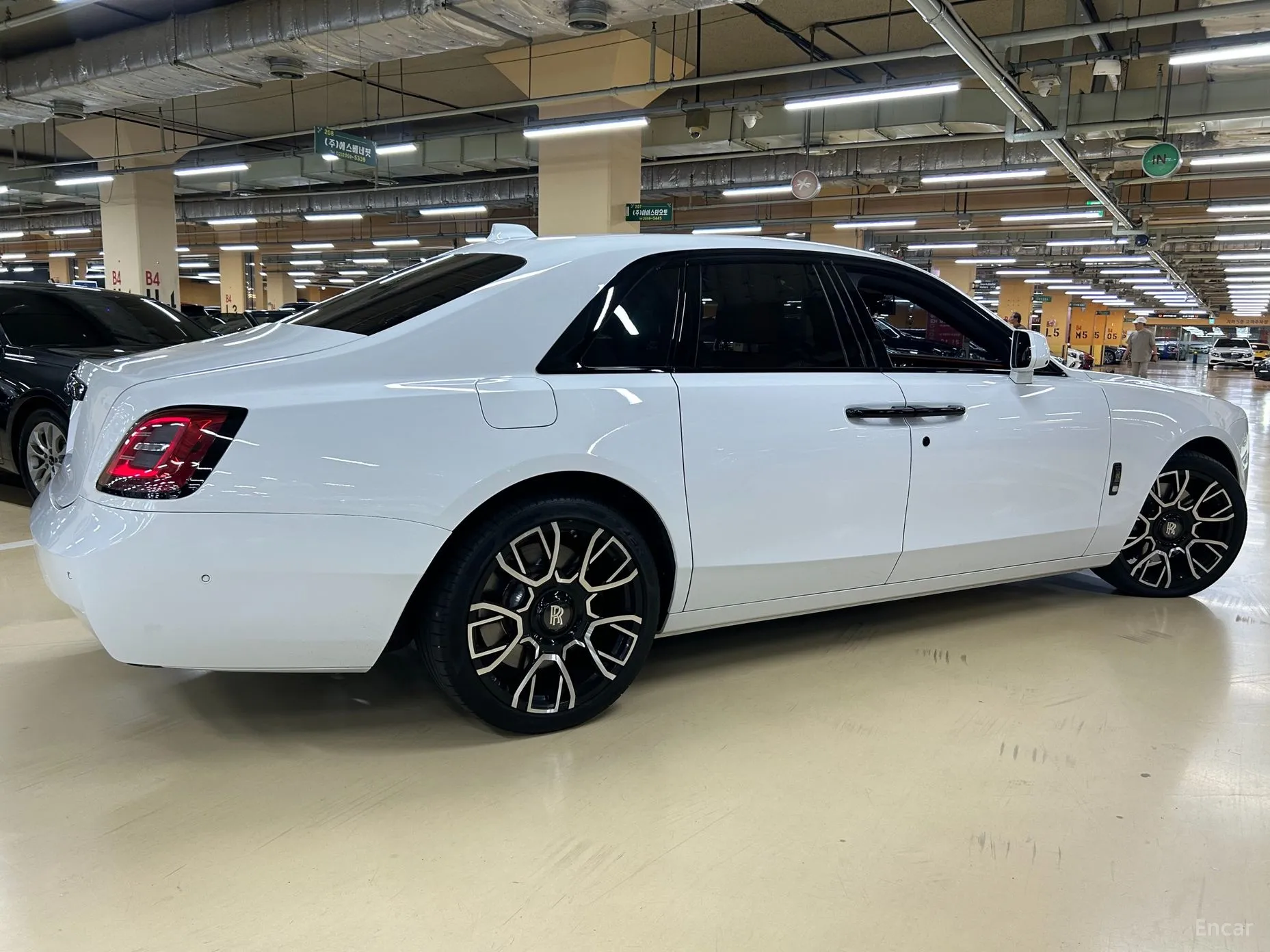 Rolls-Royce Ghost 2nd Generation превью 4