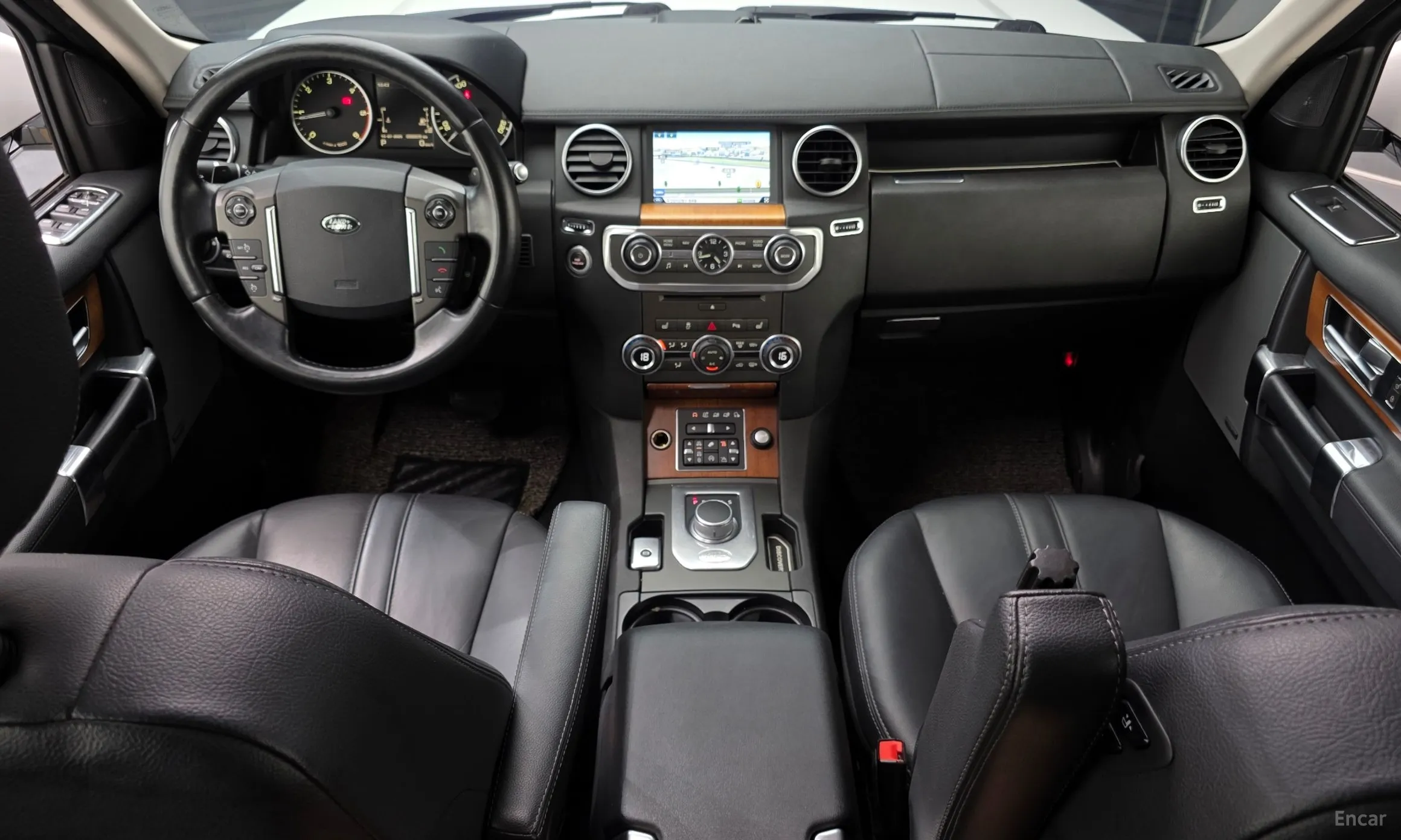 Land Rover Discovery 4 превью 4