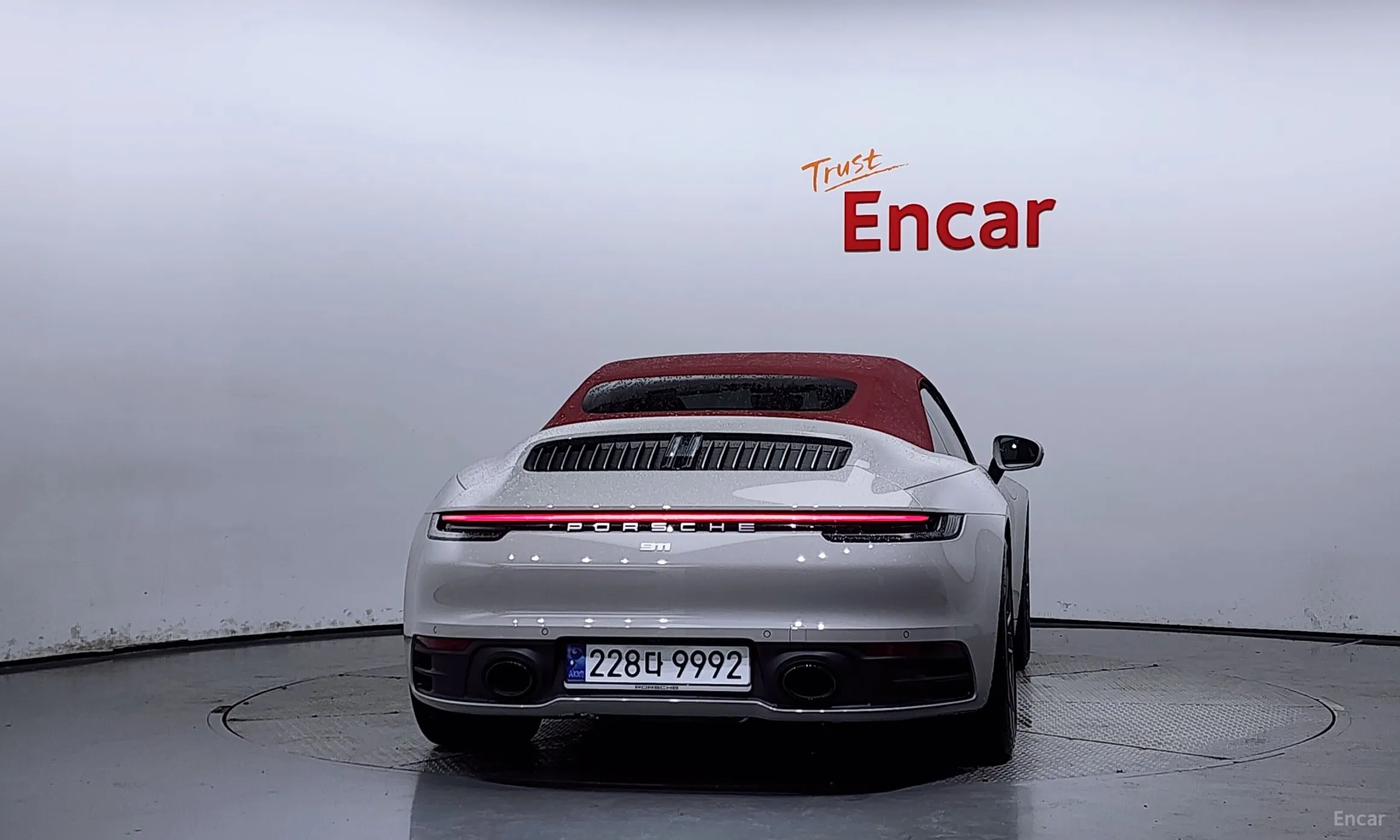 Porsche 911 (992) превью 3