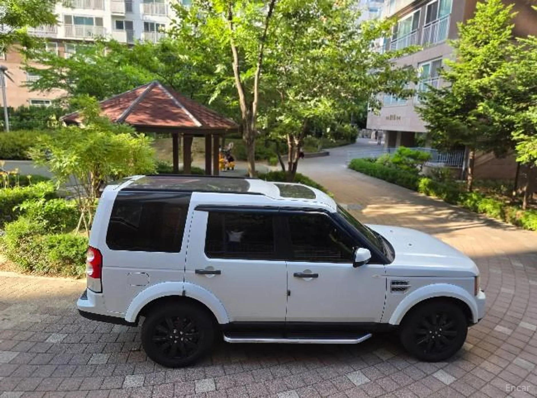 Land Rover Discovery 4 превью 2