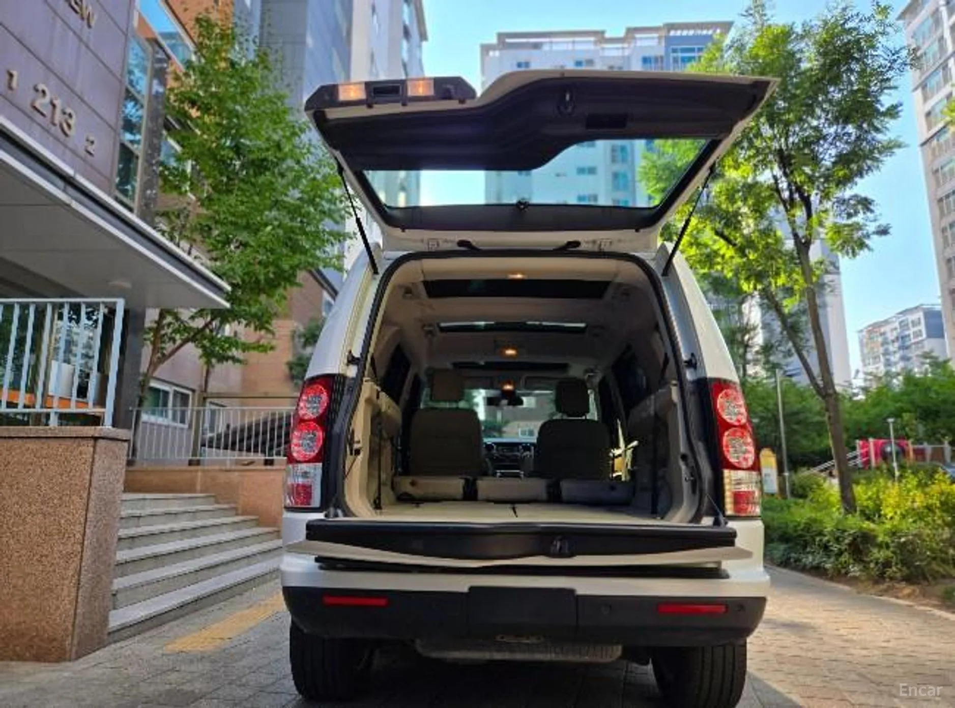 Land Rover Discovery 4 превью 4