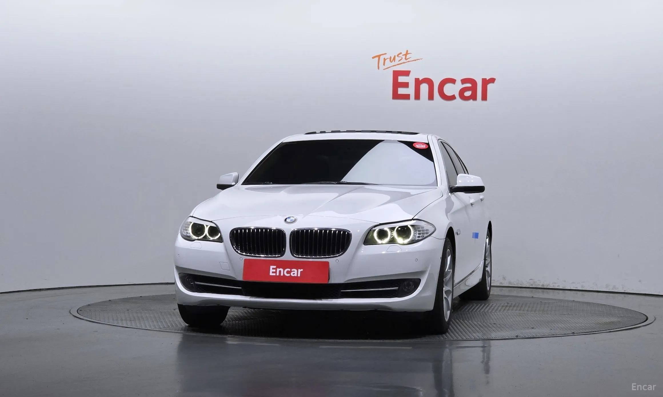 BMW 5 Series (F10) превью 2