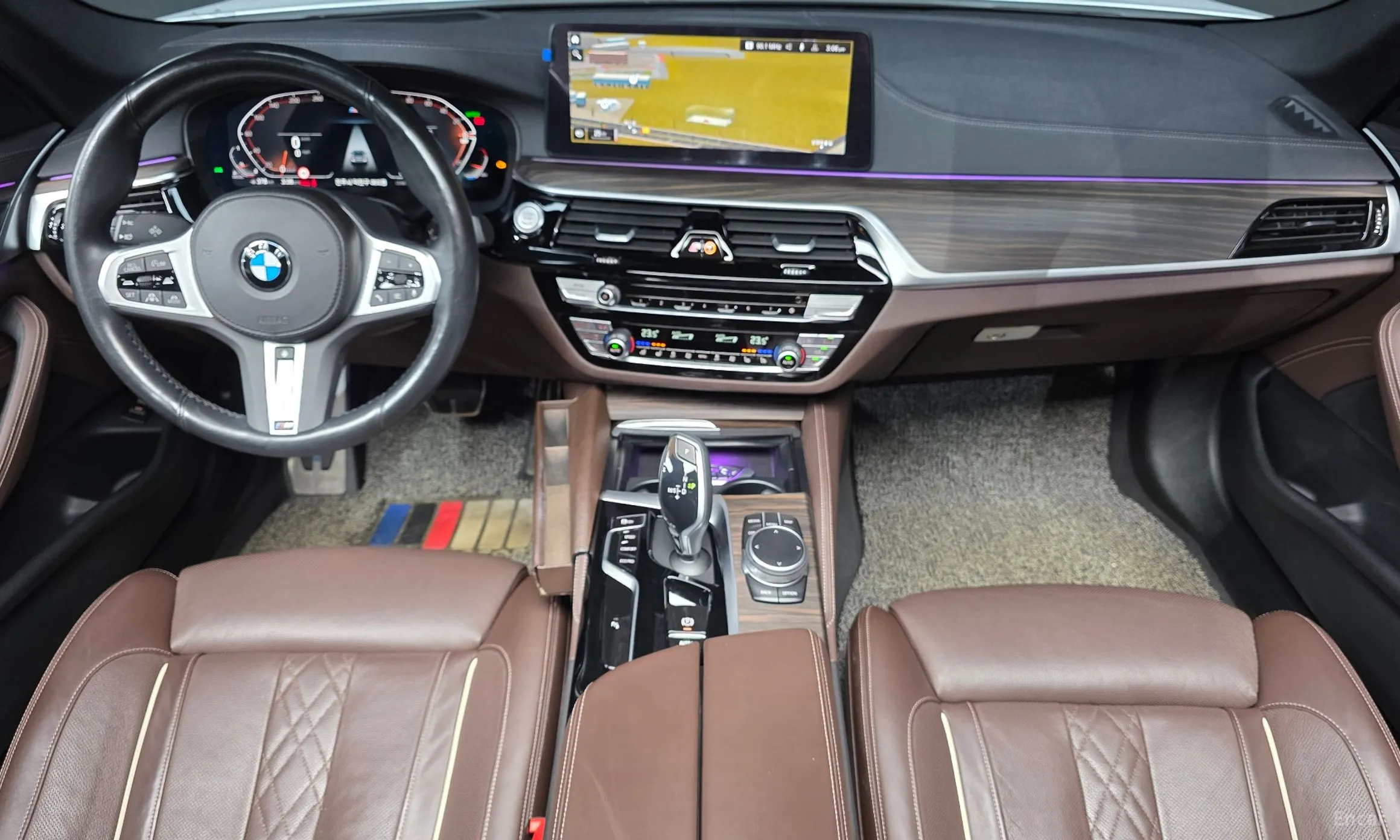 BMW 5 Series (G30) превью 4
