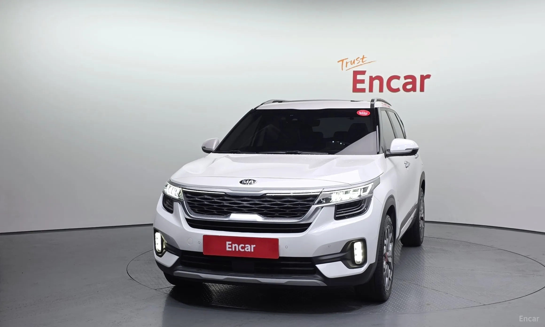 Kia Seltos превью 2