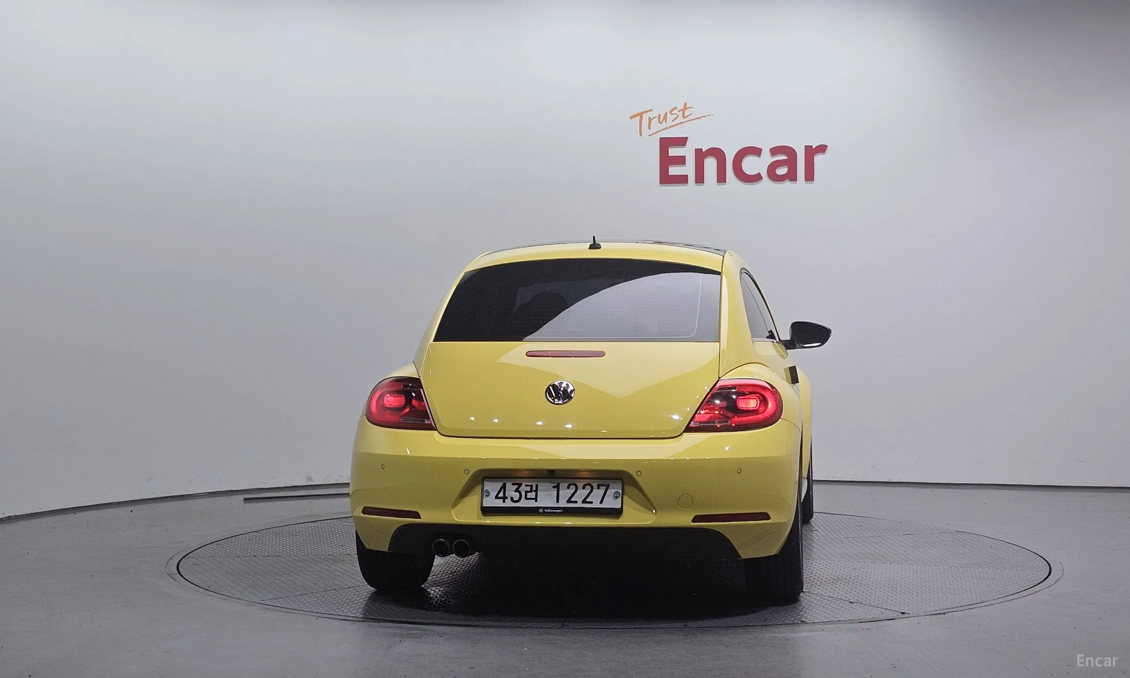 Volkswagen The Beetle превью 3