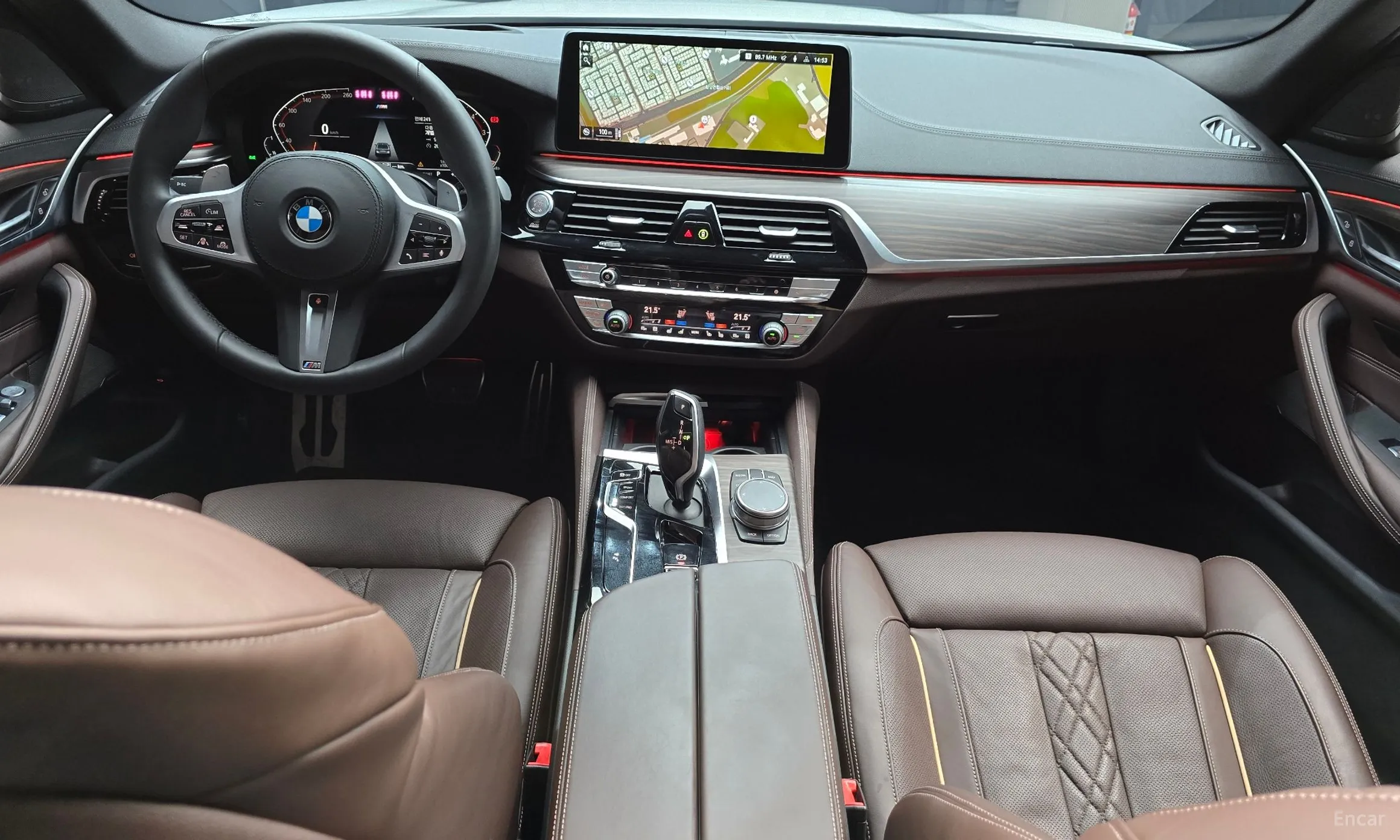 BMW 5 Series (G30) превью 4