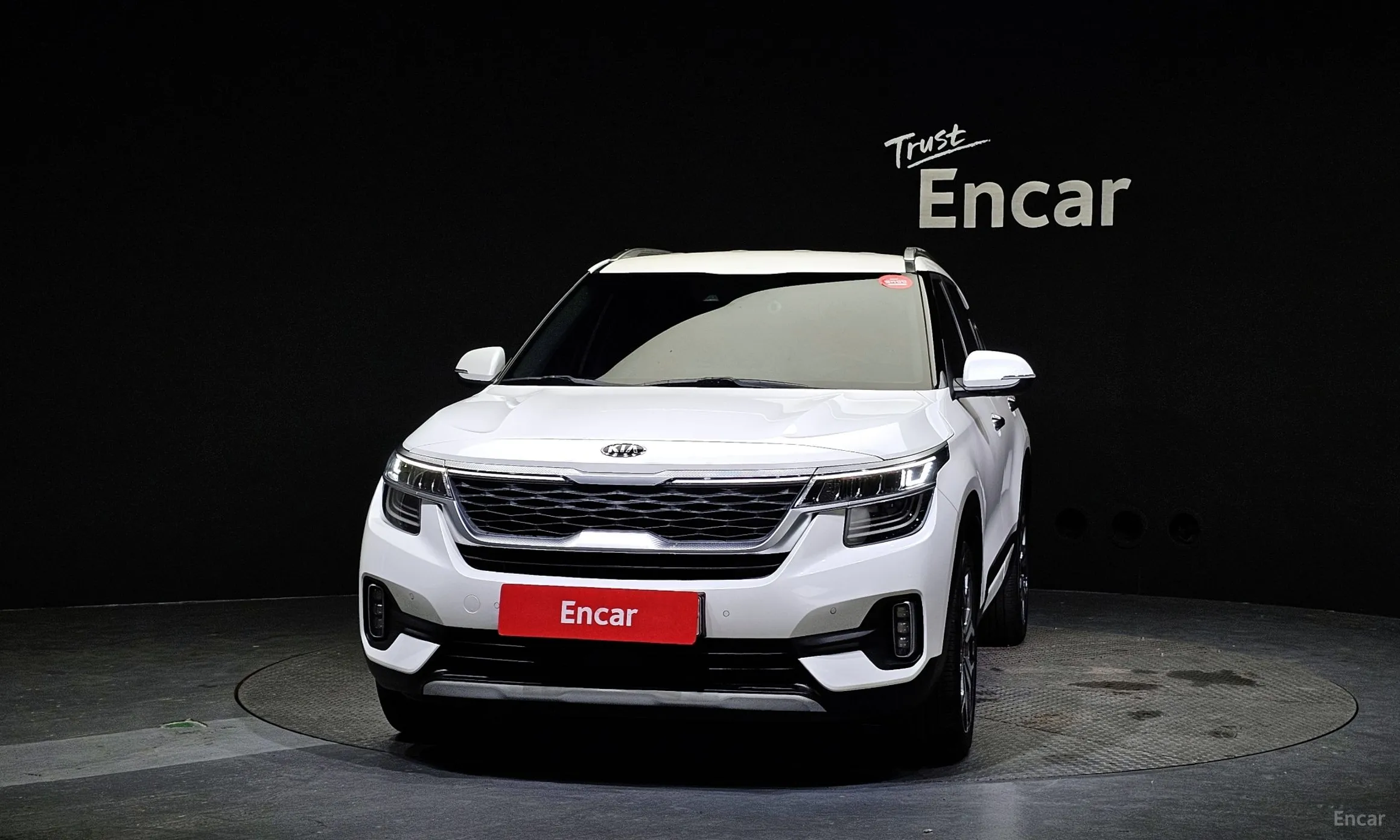 Kia Seltos превью 2