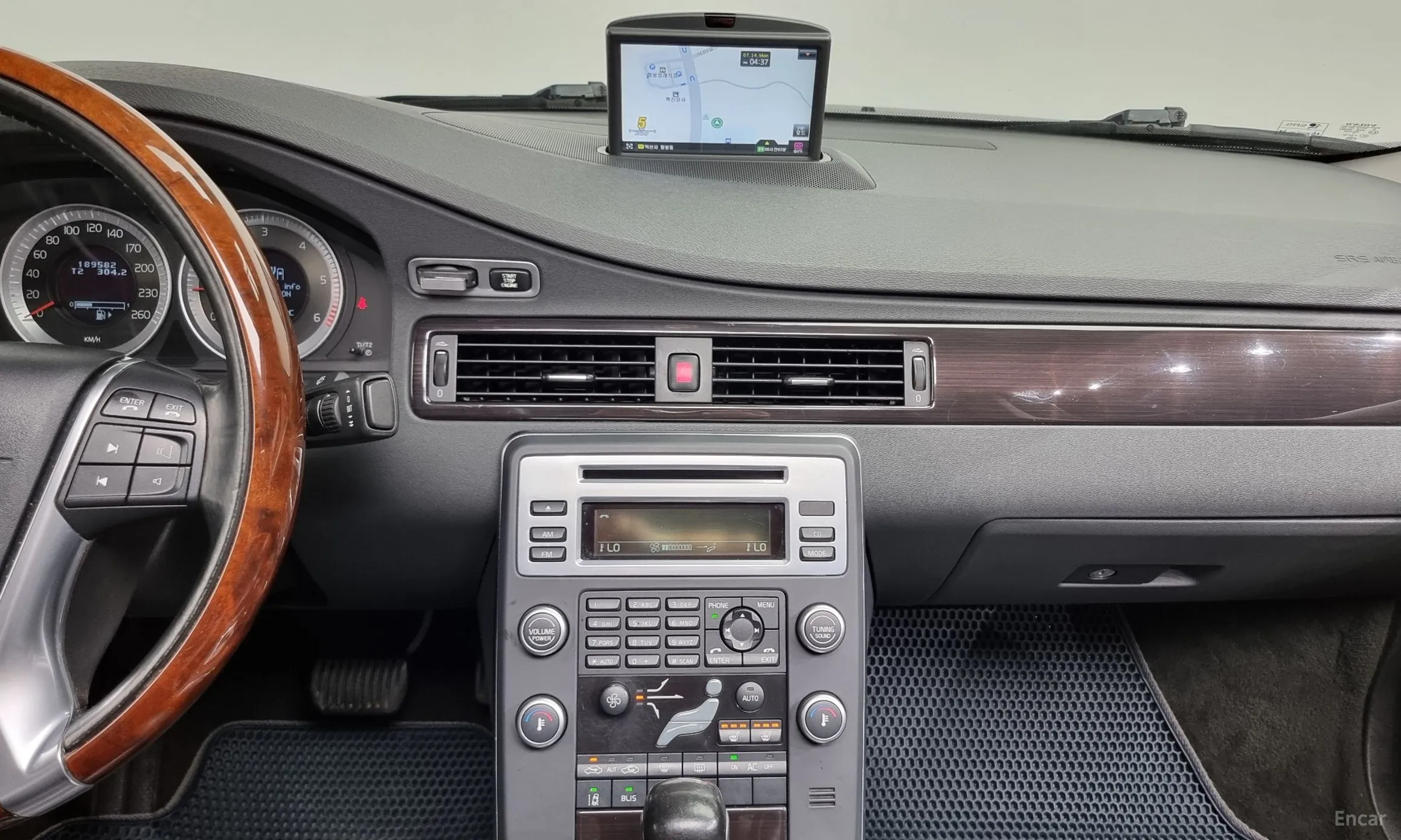 Volvo S80 превью 16