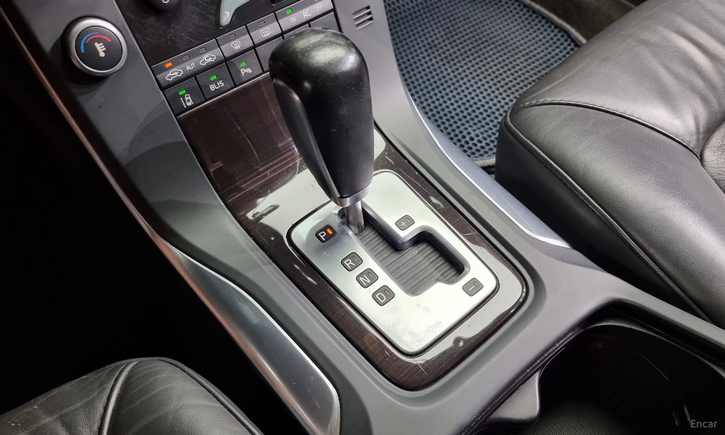 Volvo S80 превью 9