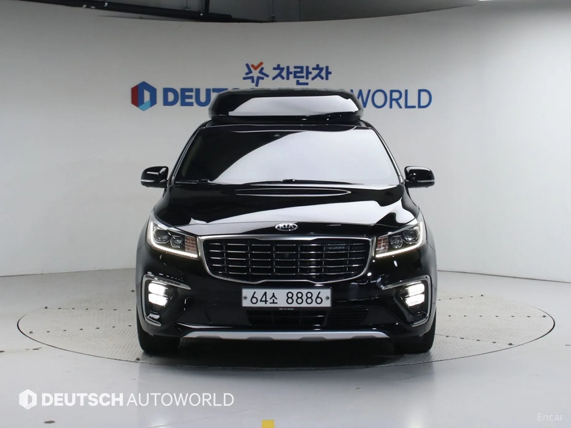 Kia Carnival превью 2