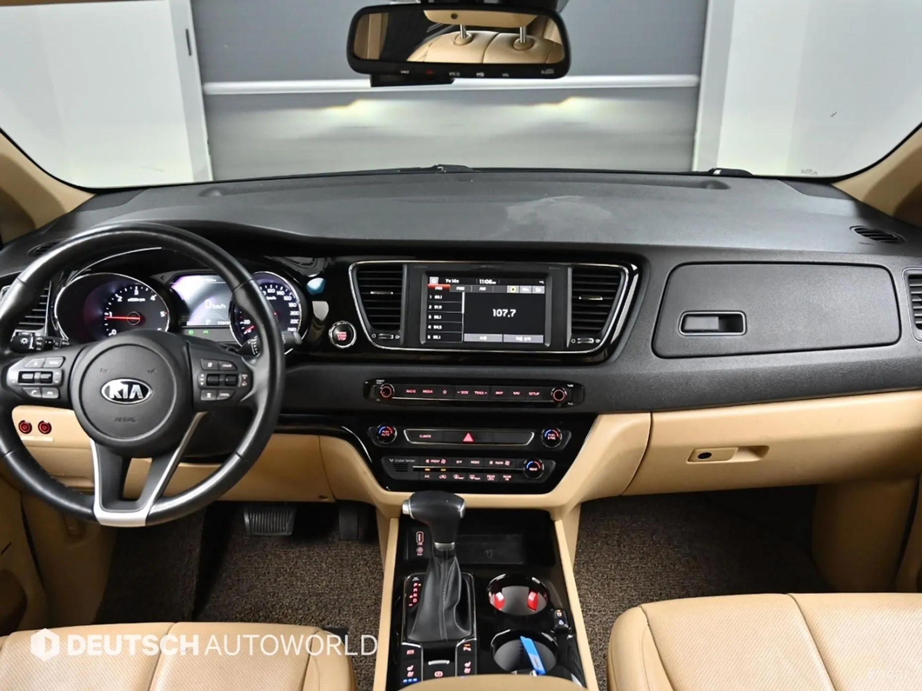 Kia Carnival превью 4