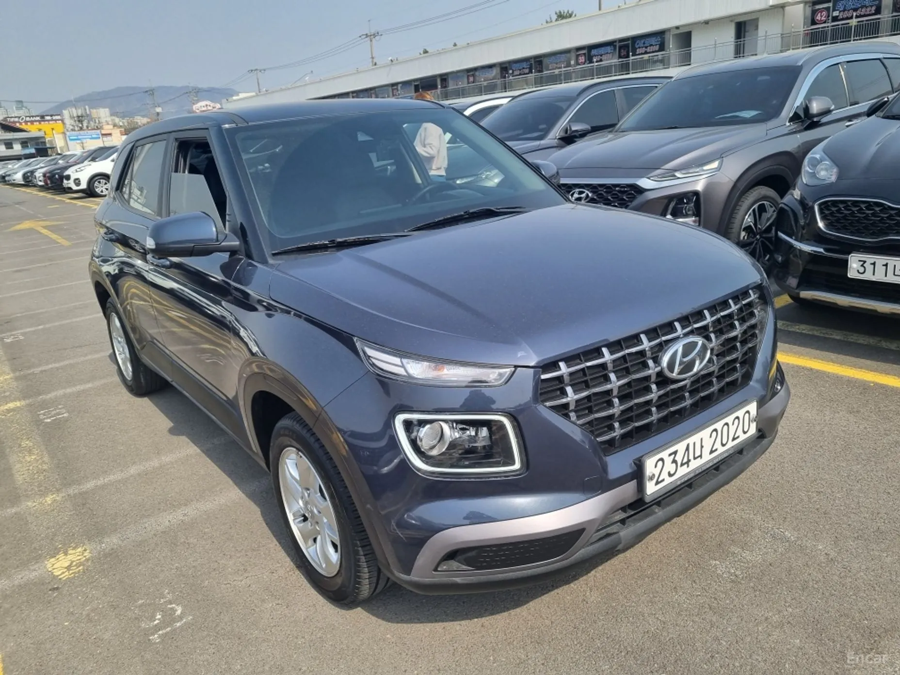Hyundai Venue превью 2
