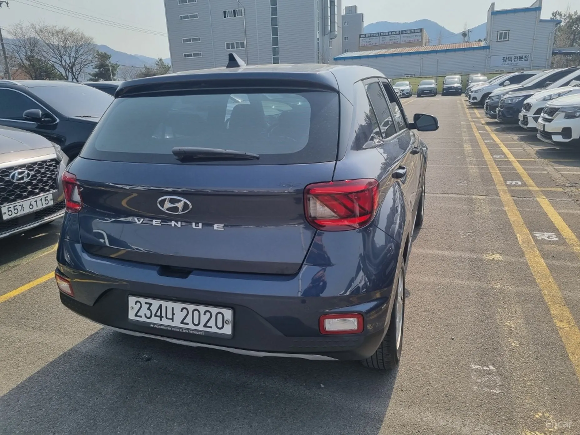Hyundai Venue превью 3