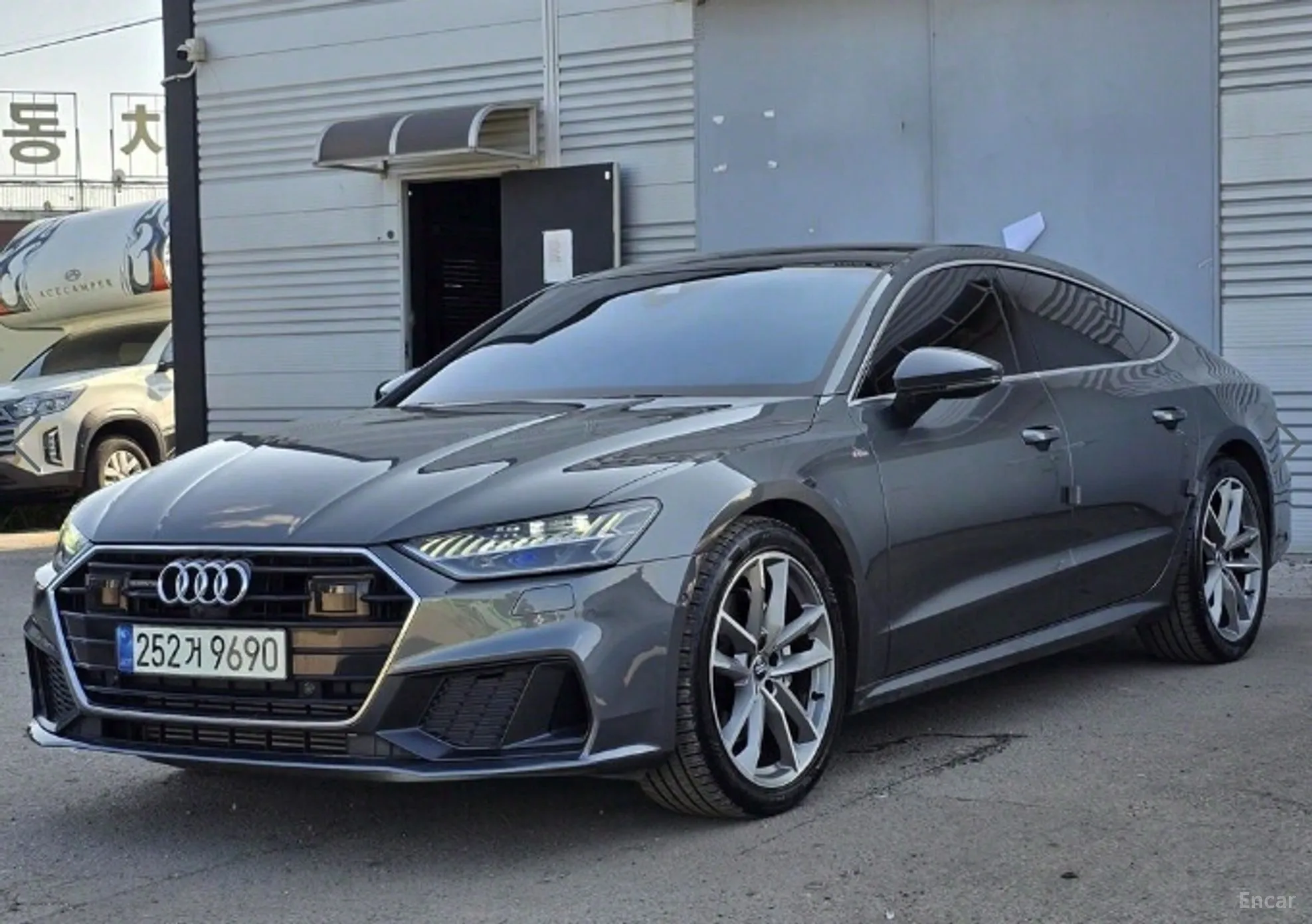 Audi A7 (4K)