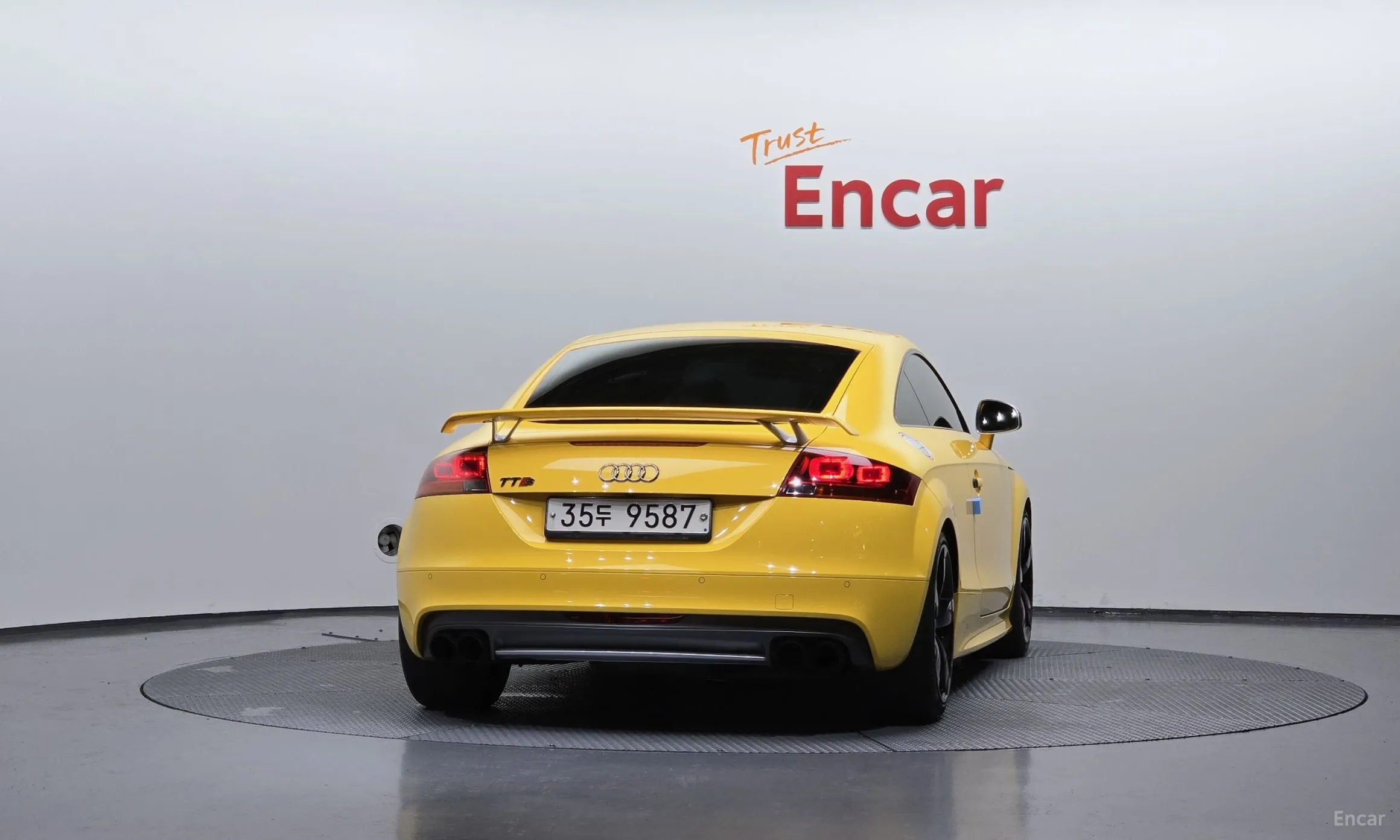Audi TTS превью 3