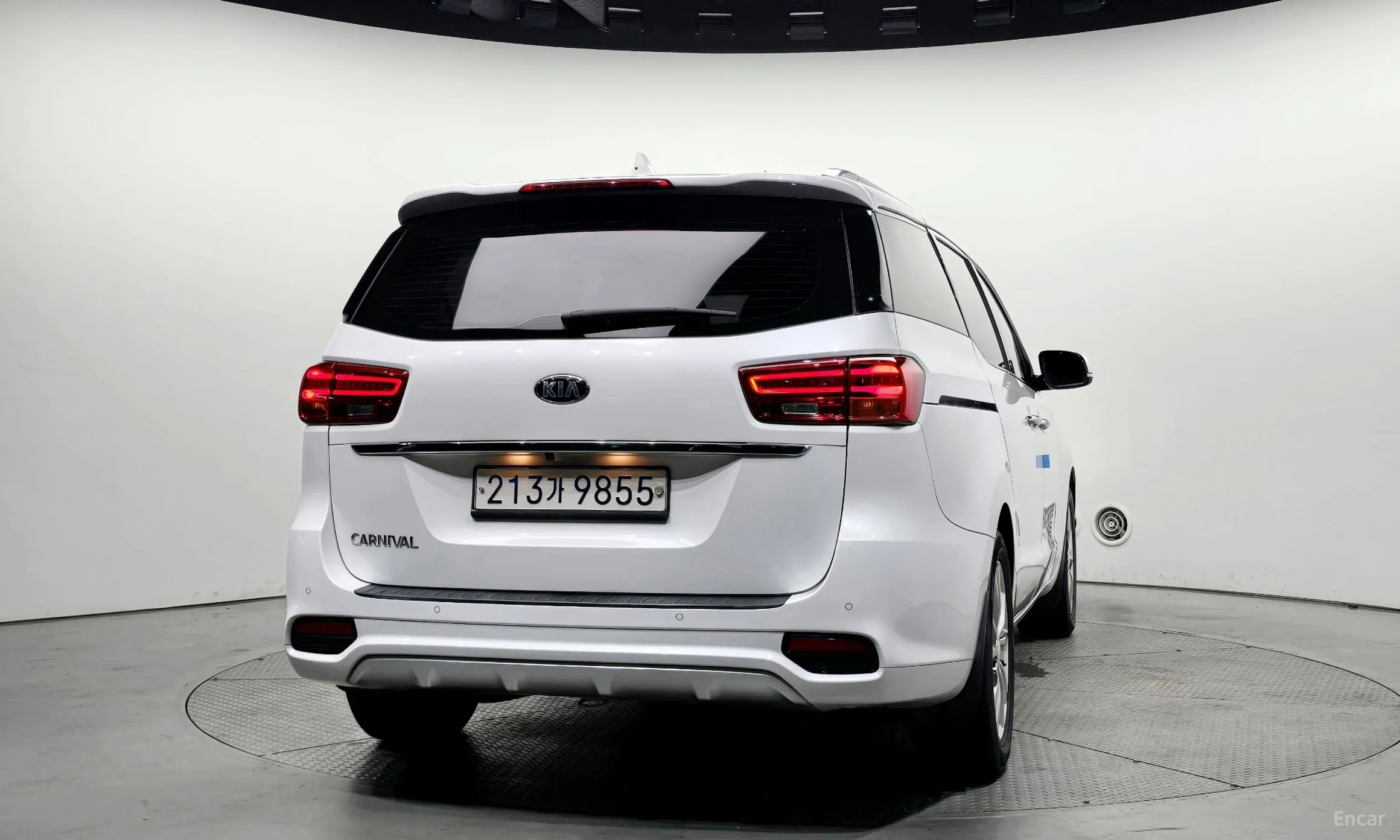 Kia Carnival превью 3