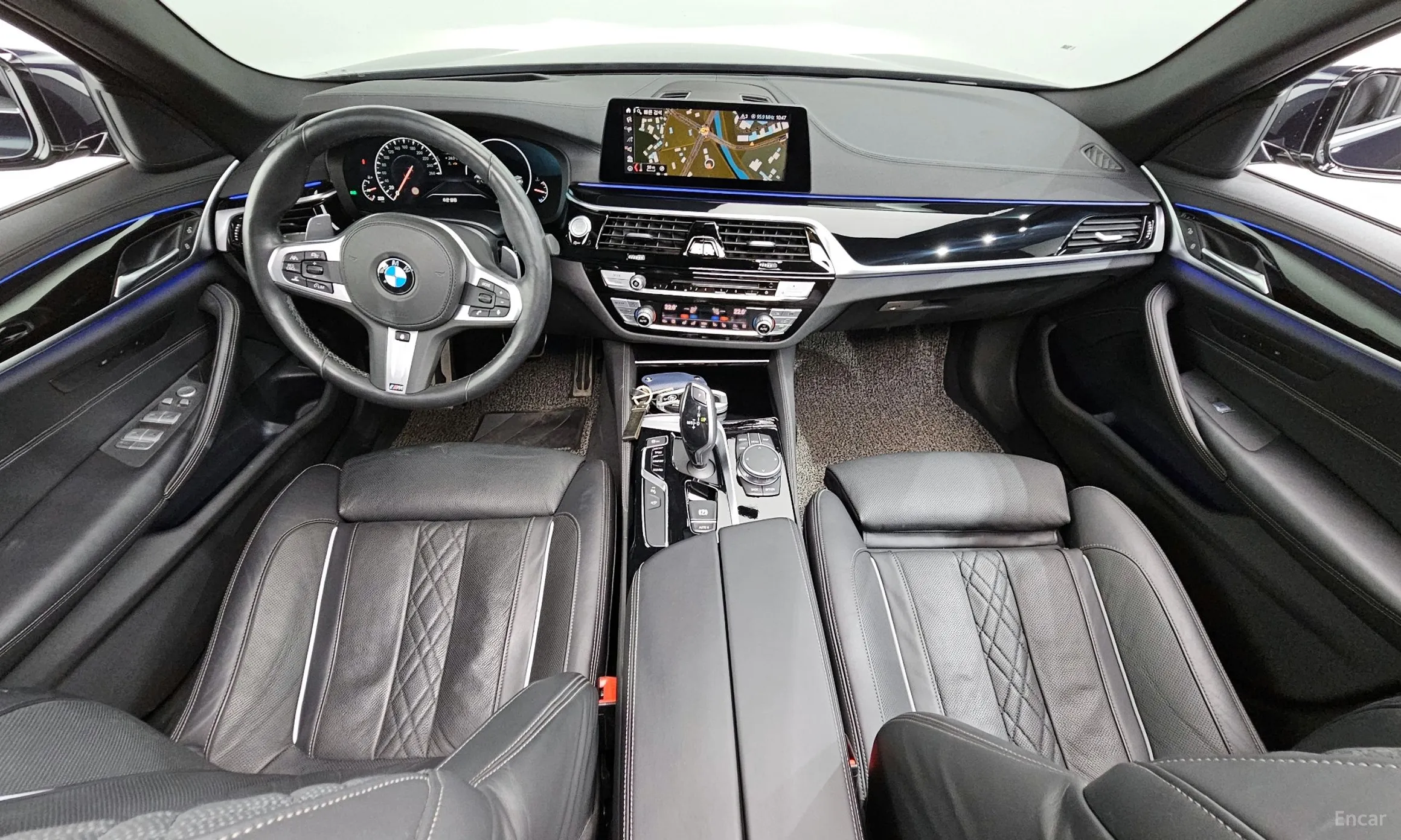 BMW 5 Series (G30) превью 4