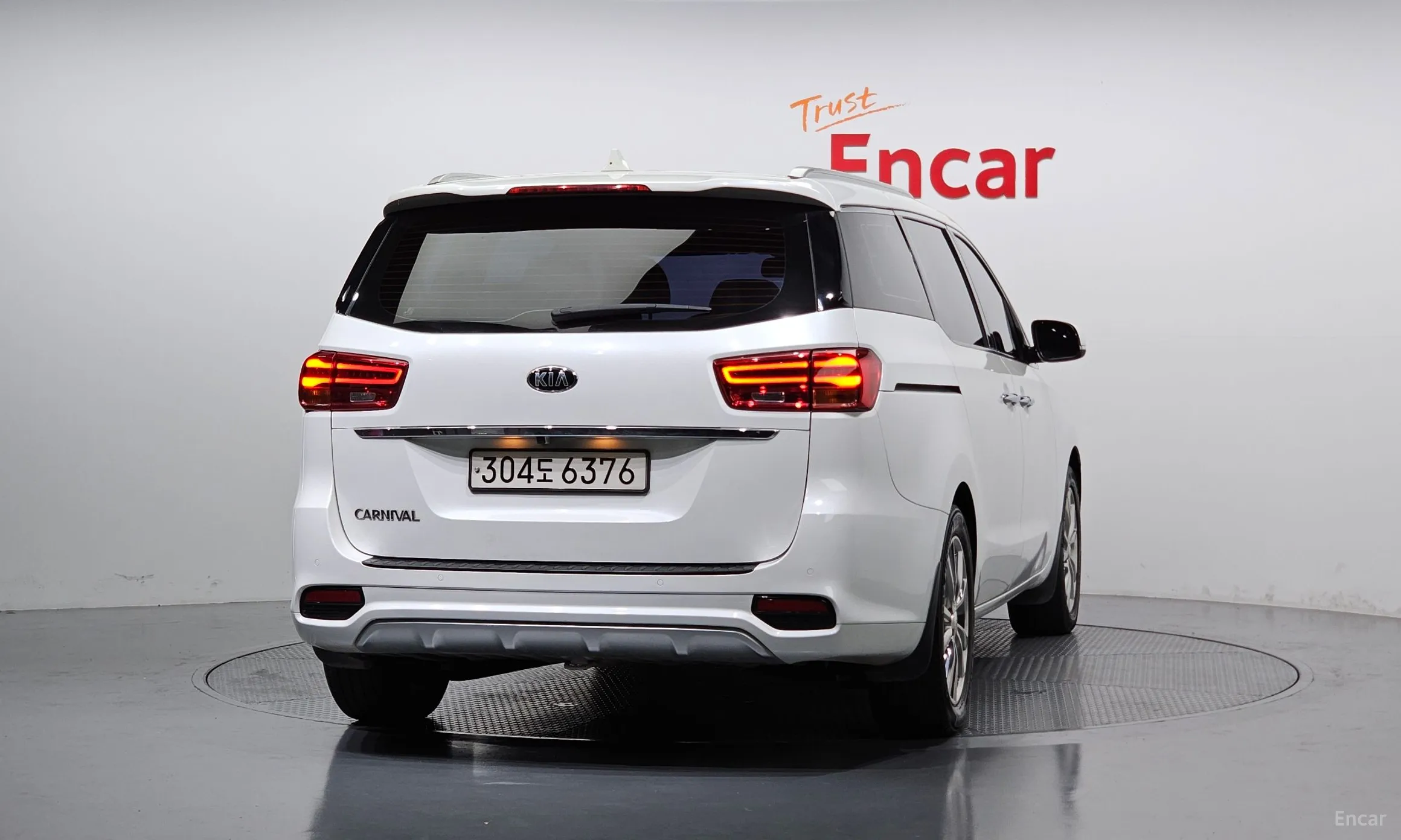 Kia Carnival превью 3