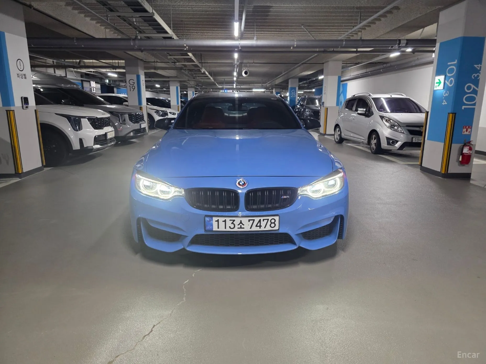 BMW M4 (F82)