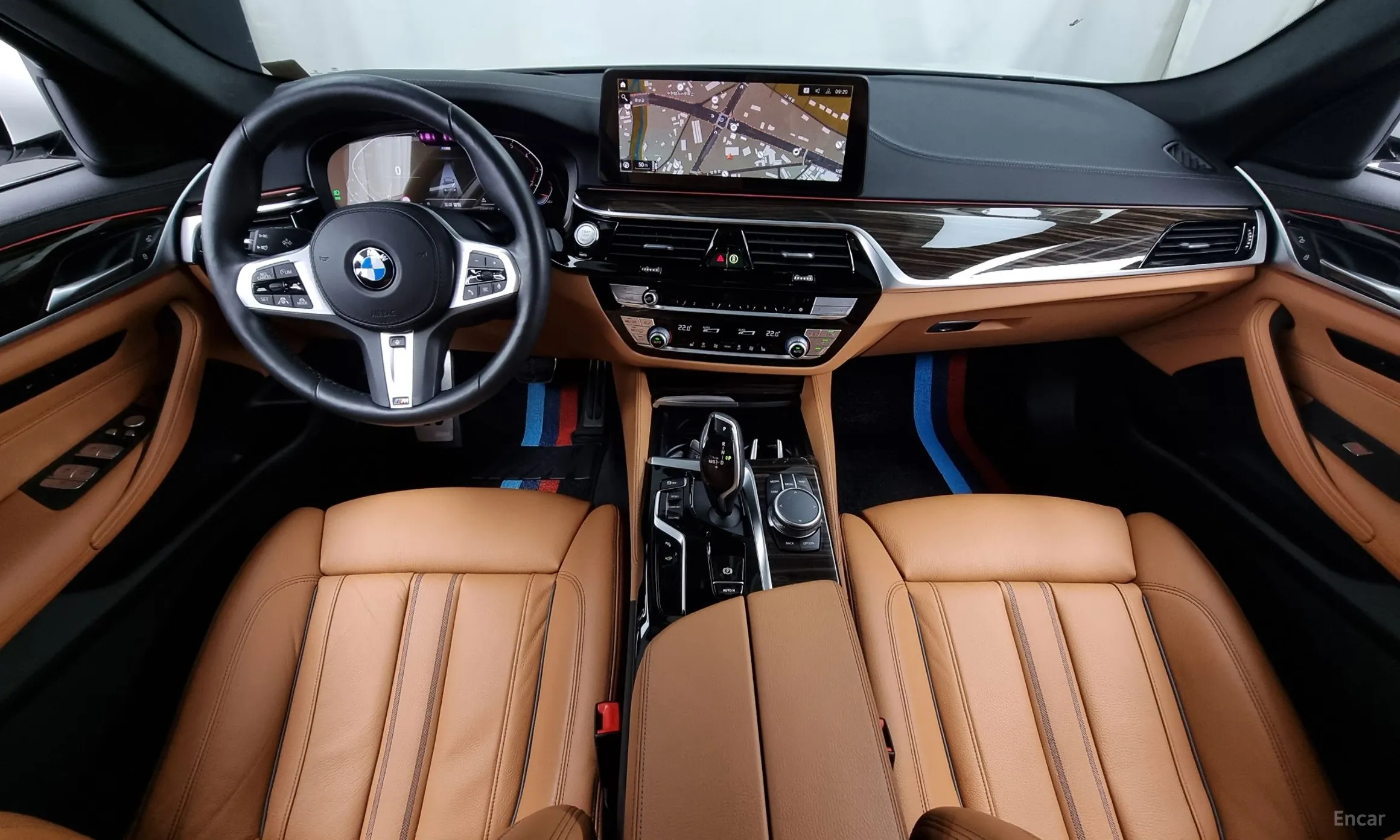 BMW 5 Series (G30) превью 4