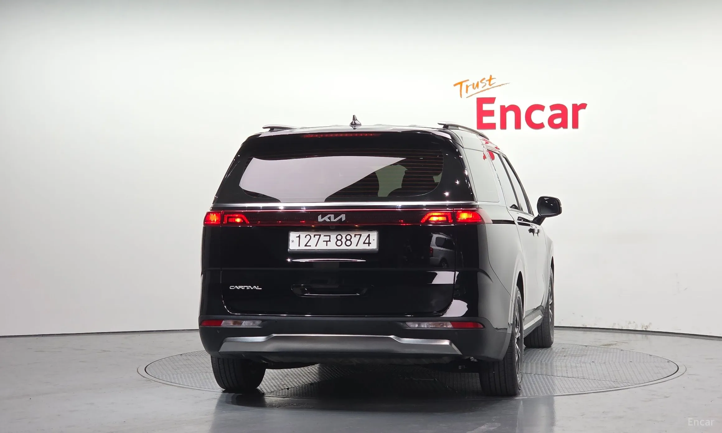 Kia Carnival Gen 4 превью 3