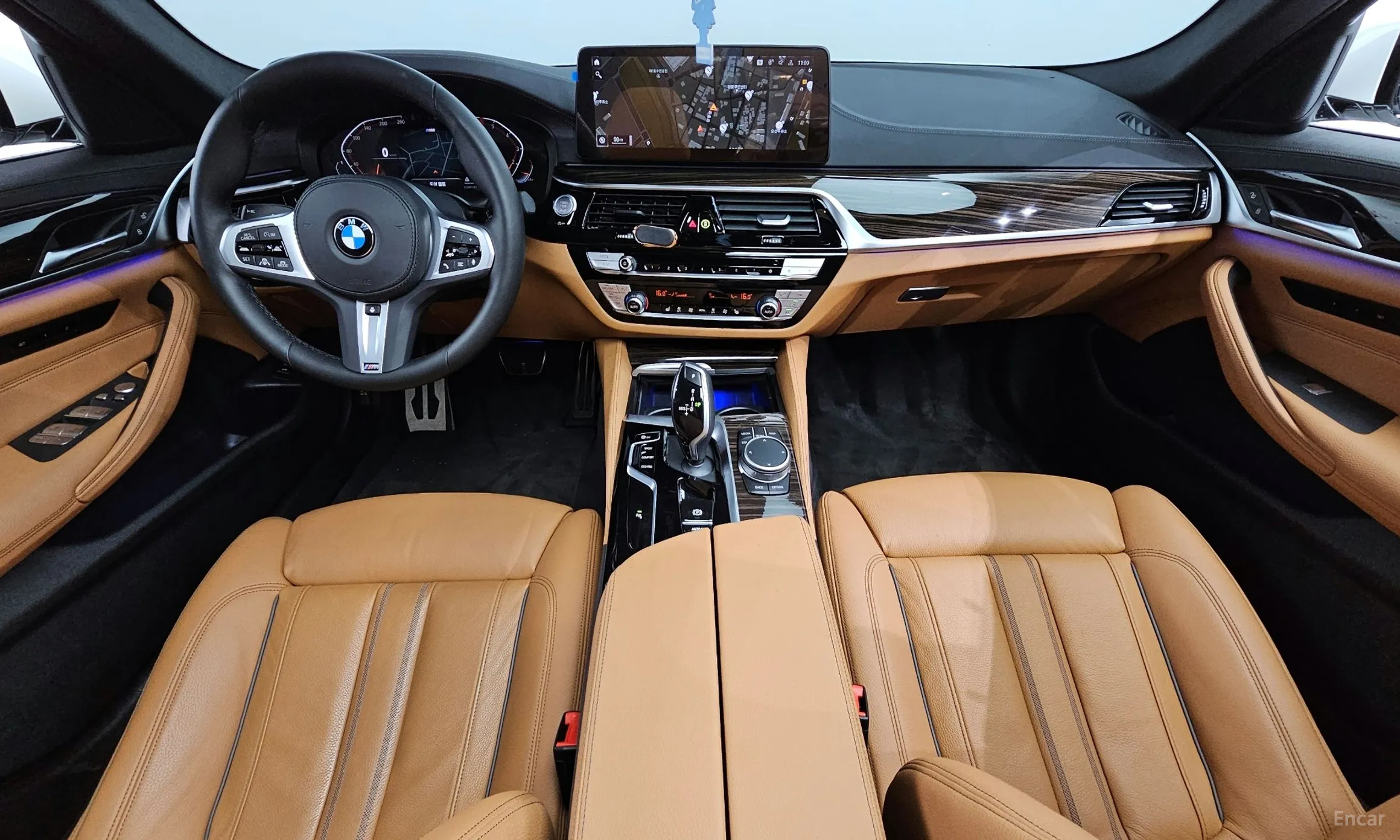 BMW 5 Series (G30) превью 4