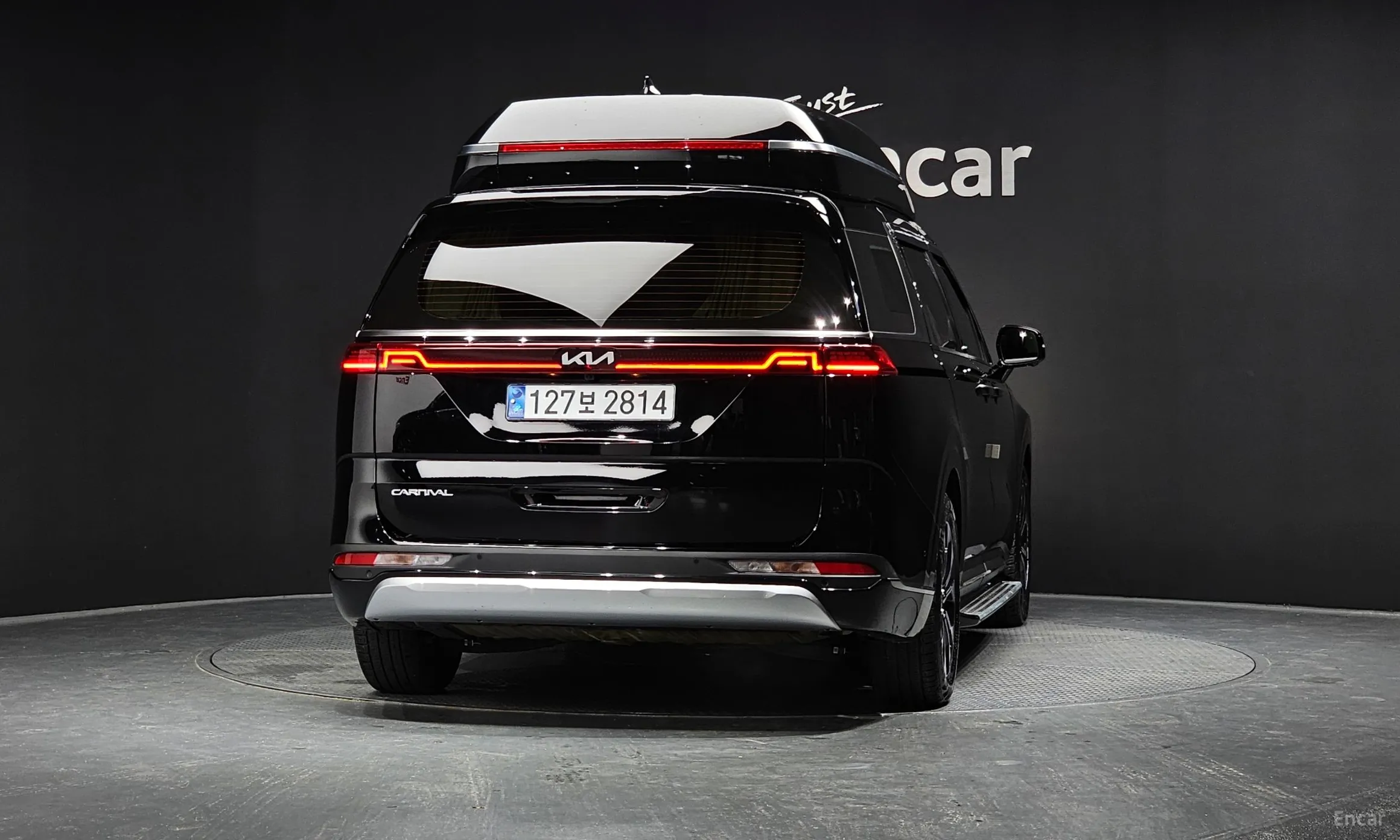 Kia Carnival Gen 4 превью 3