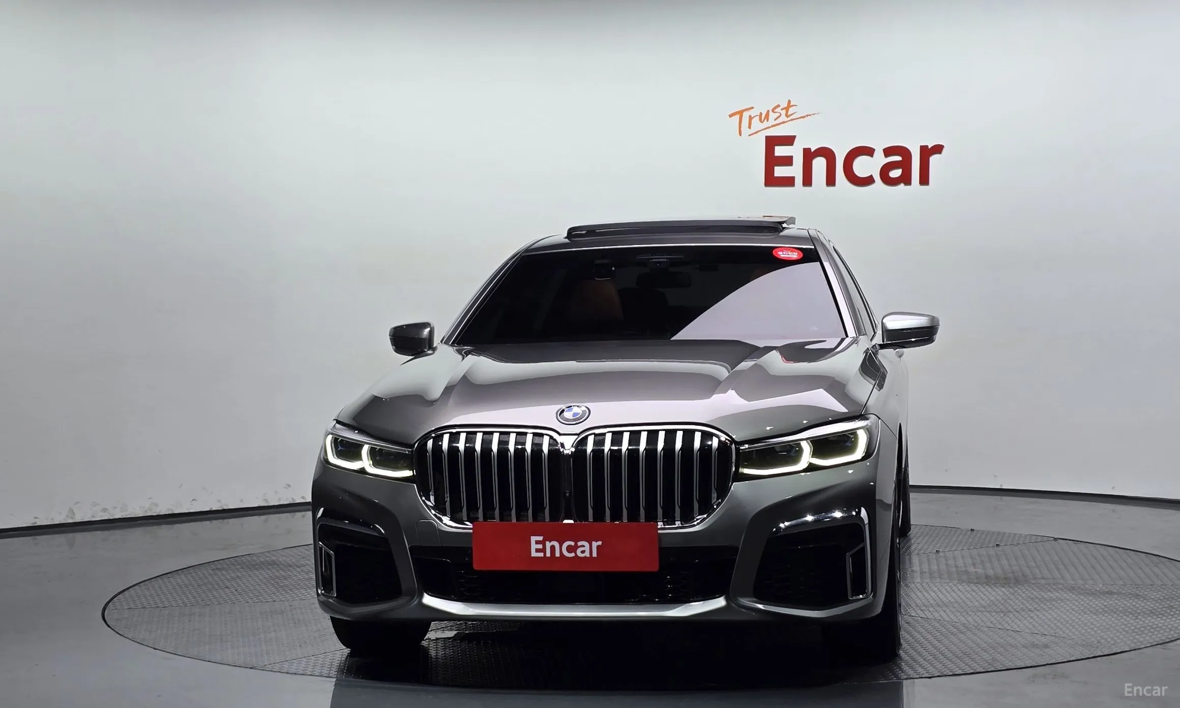 BMW 7 Series (G11) превью 2