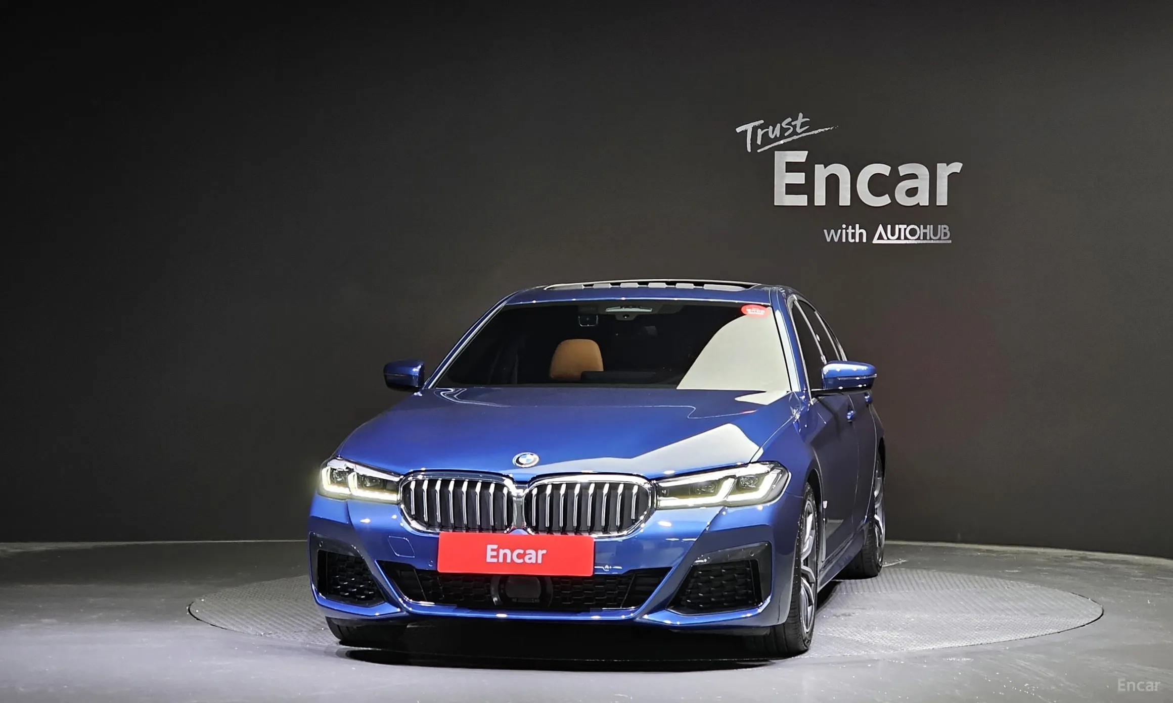 BMW 5 Series (G30) превью 2