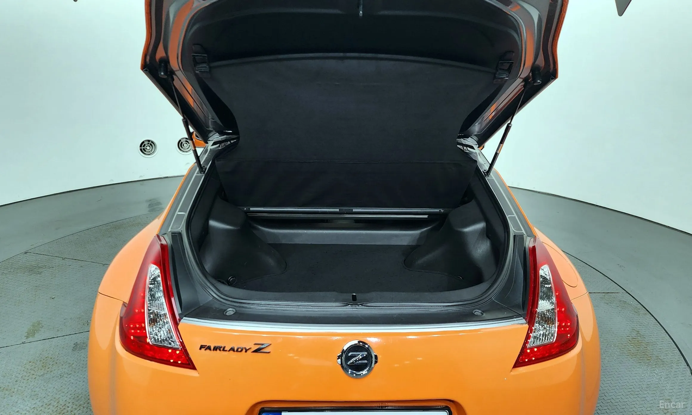 Nissan 370Z превью 20
