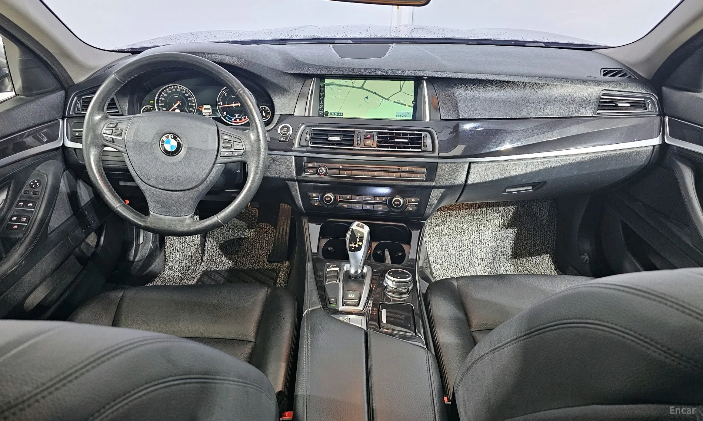 BMW 5 Series (F10) превью 4
