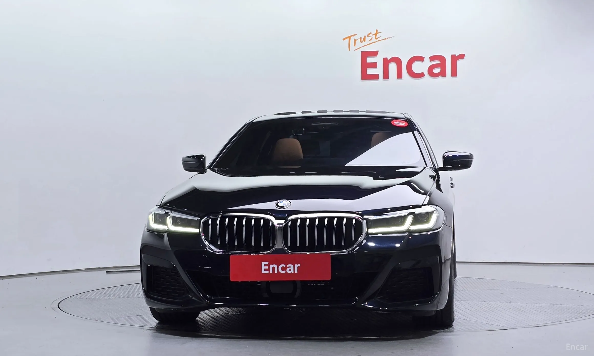 BMW 5 Series (G30) превью 2