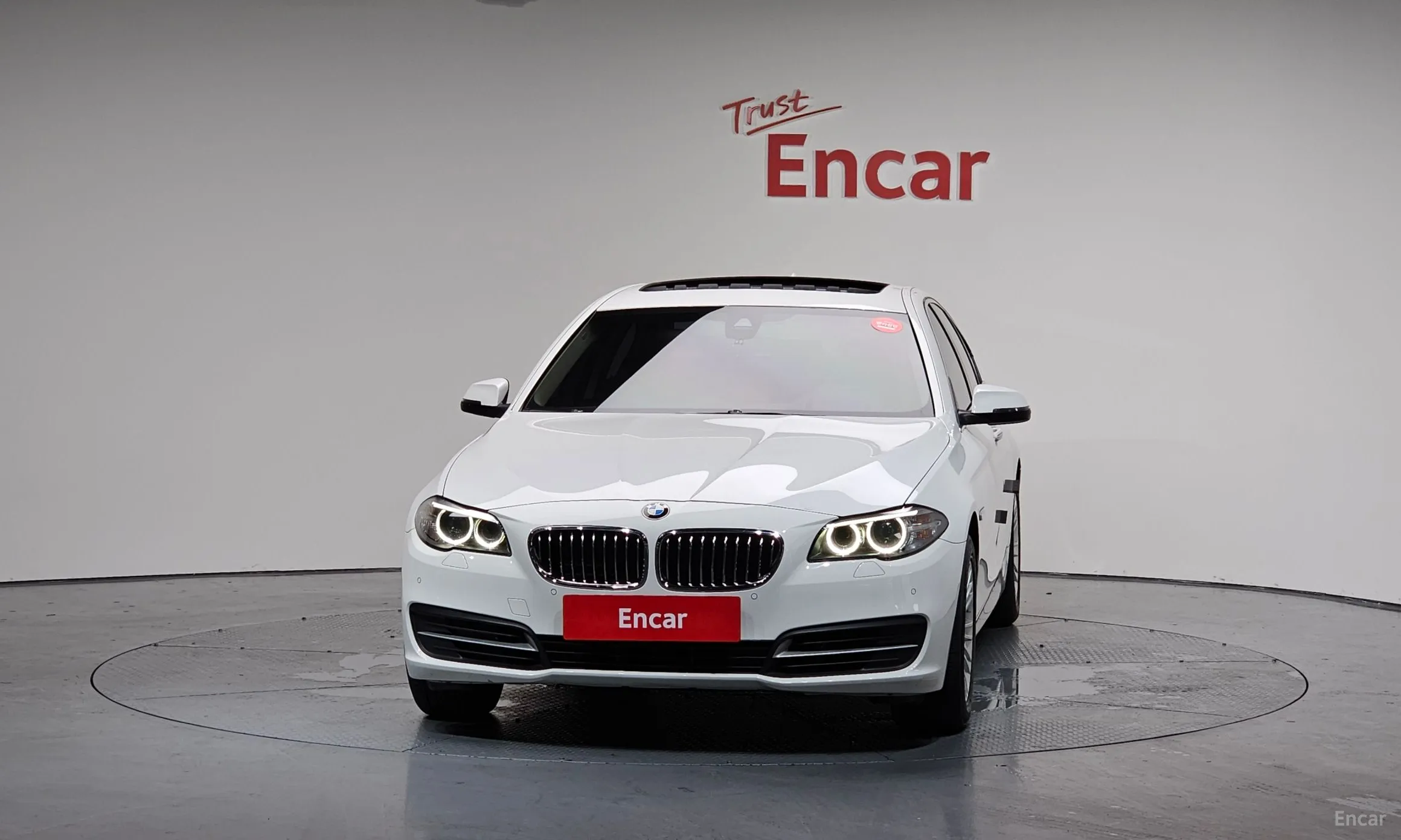 BMW 5 Series (F10) превью 2