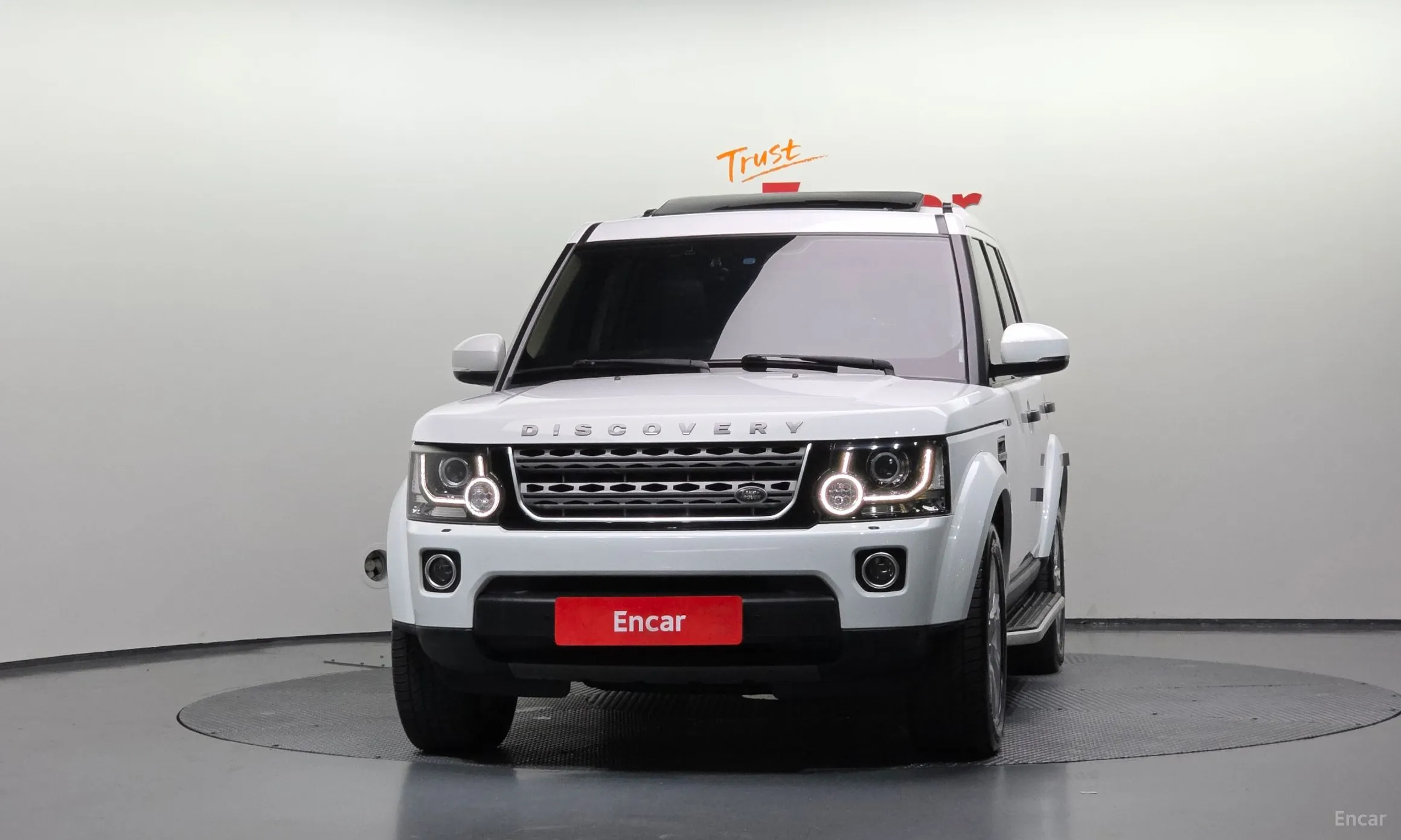 Land Rover Discovery 4 превью 2