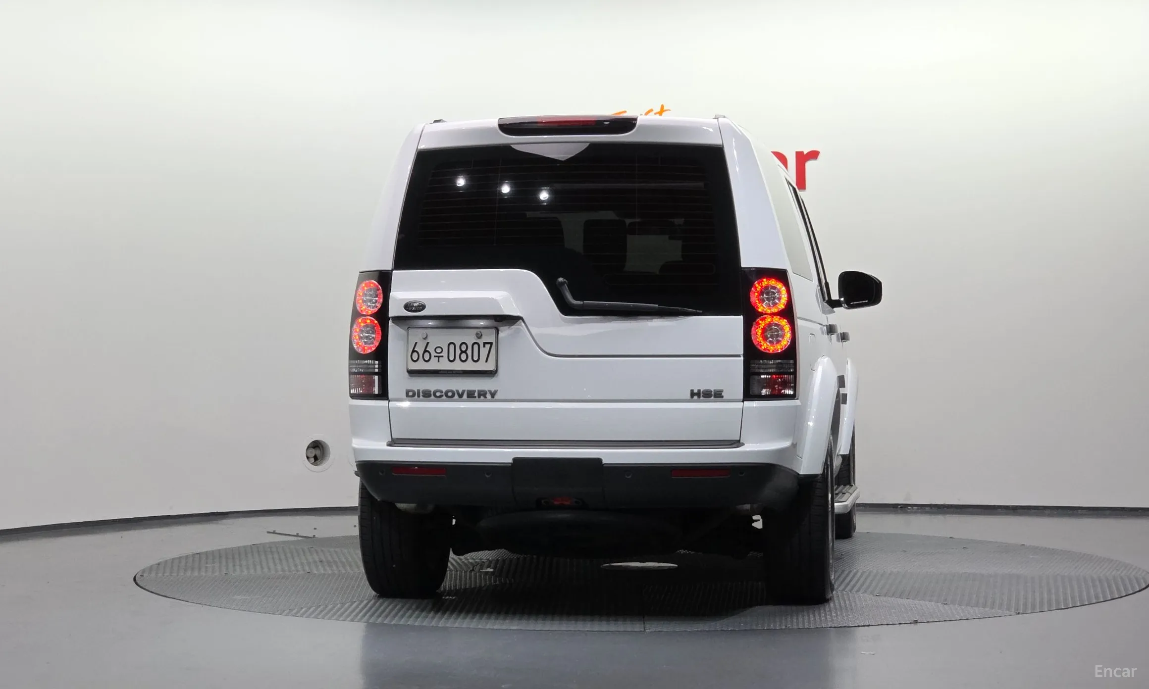Land Rover Discovery 4 превью 3