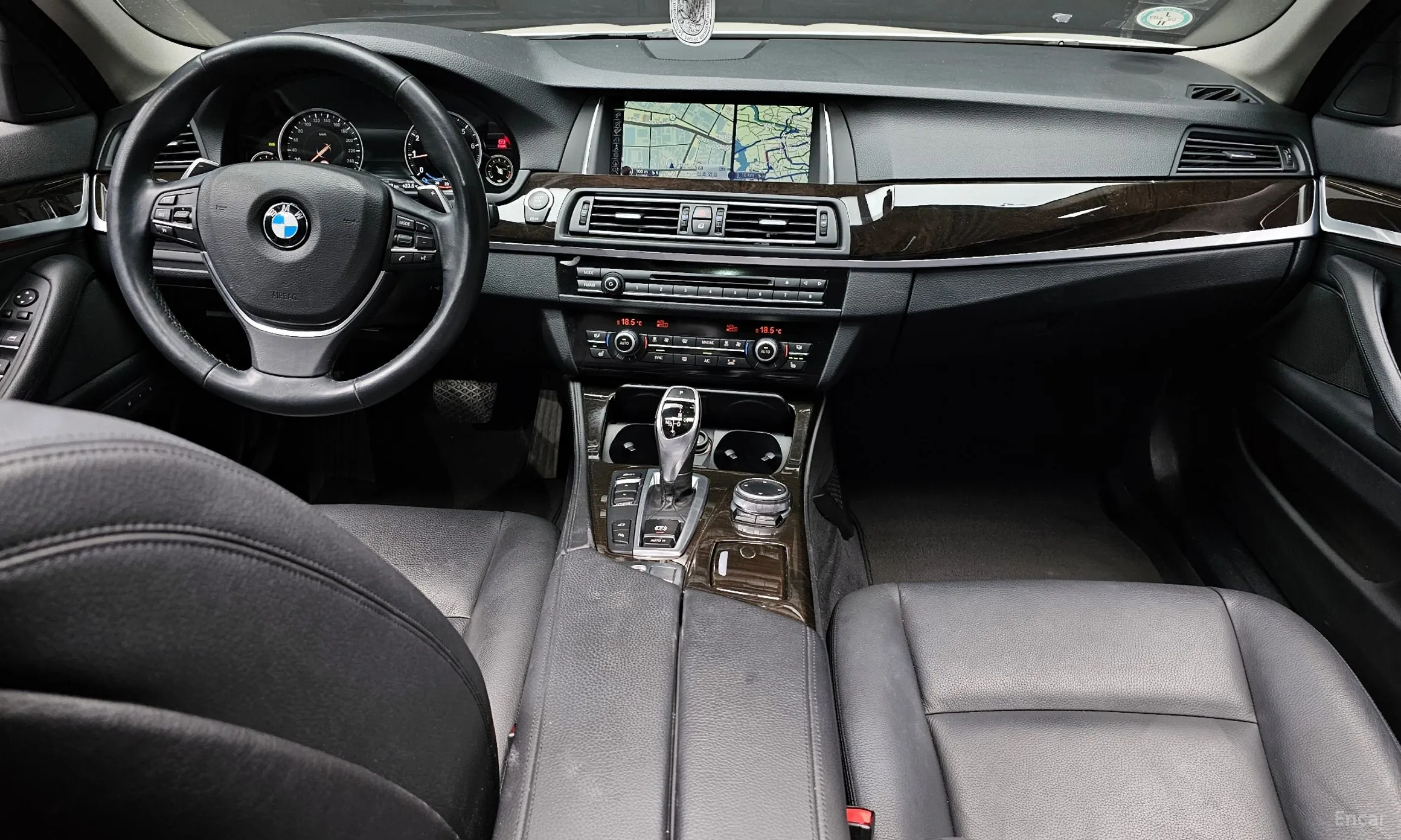 BMW 5 Series (F10) превью 4