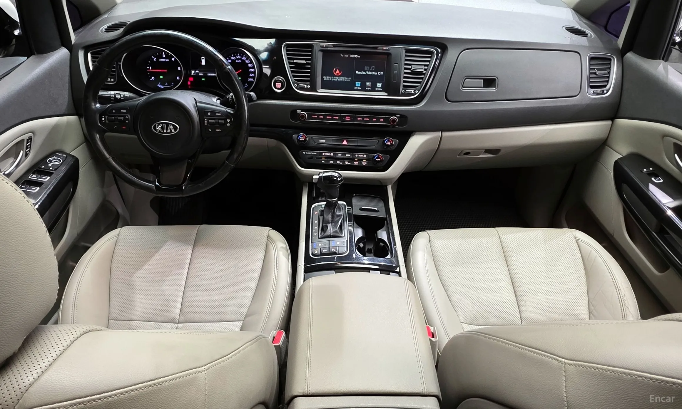 Kia Carnival превью 4