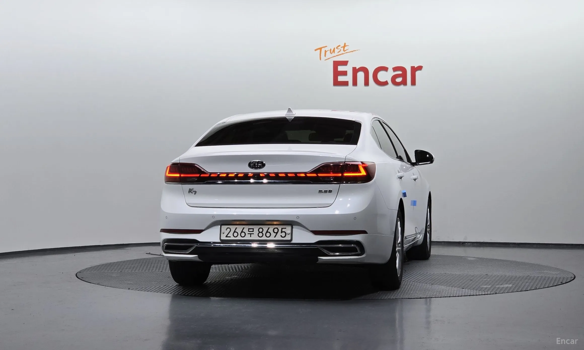 Kia K7 Premier превью 3