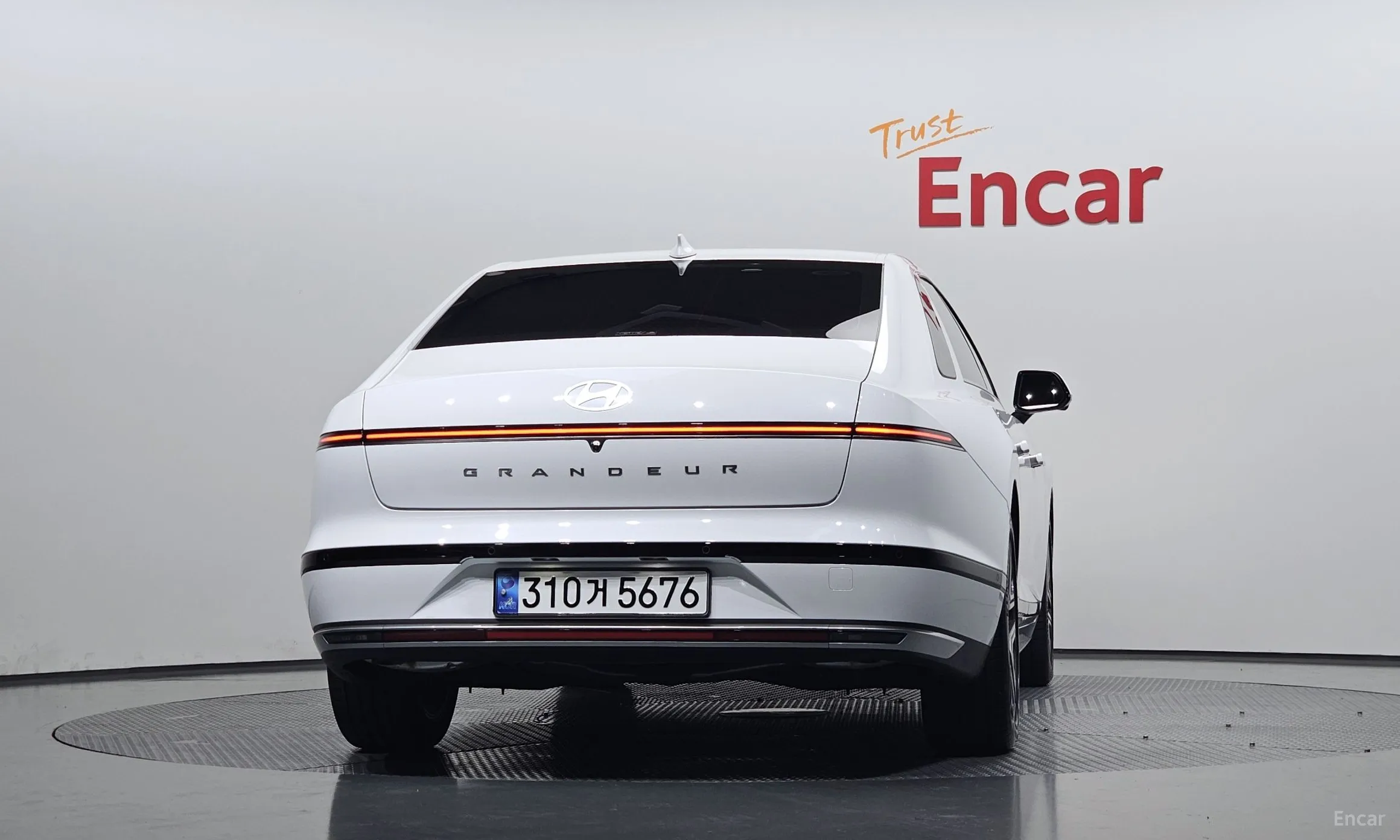 Hyundai Grandeur Hybrid (GN7) превью 3