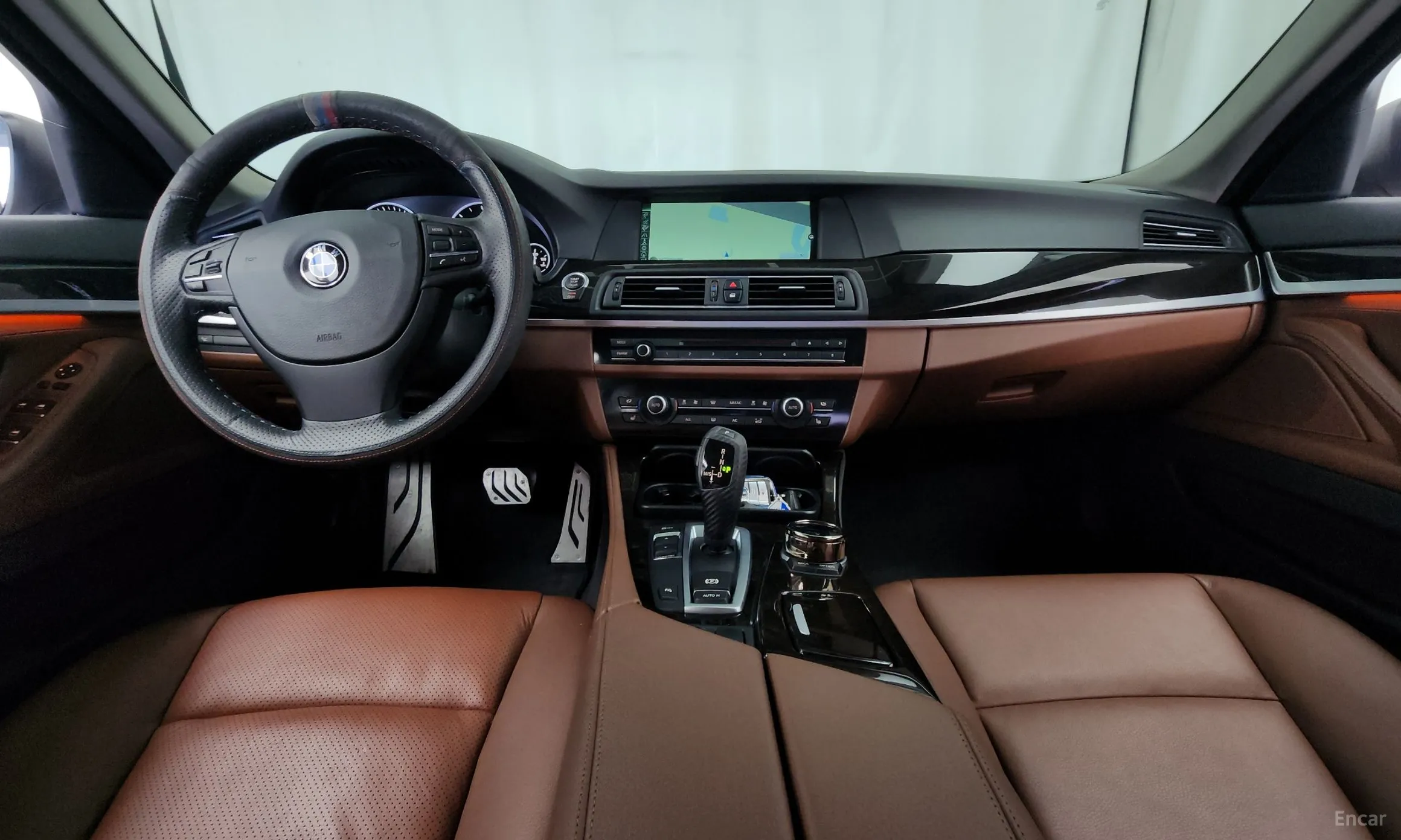 BMW 5 Series (F10) превью 4