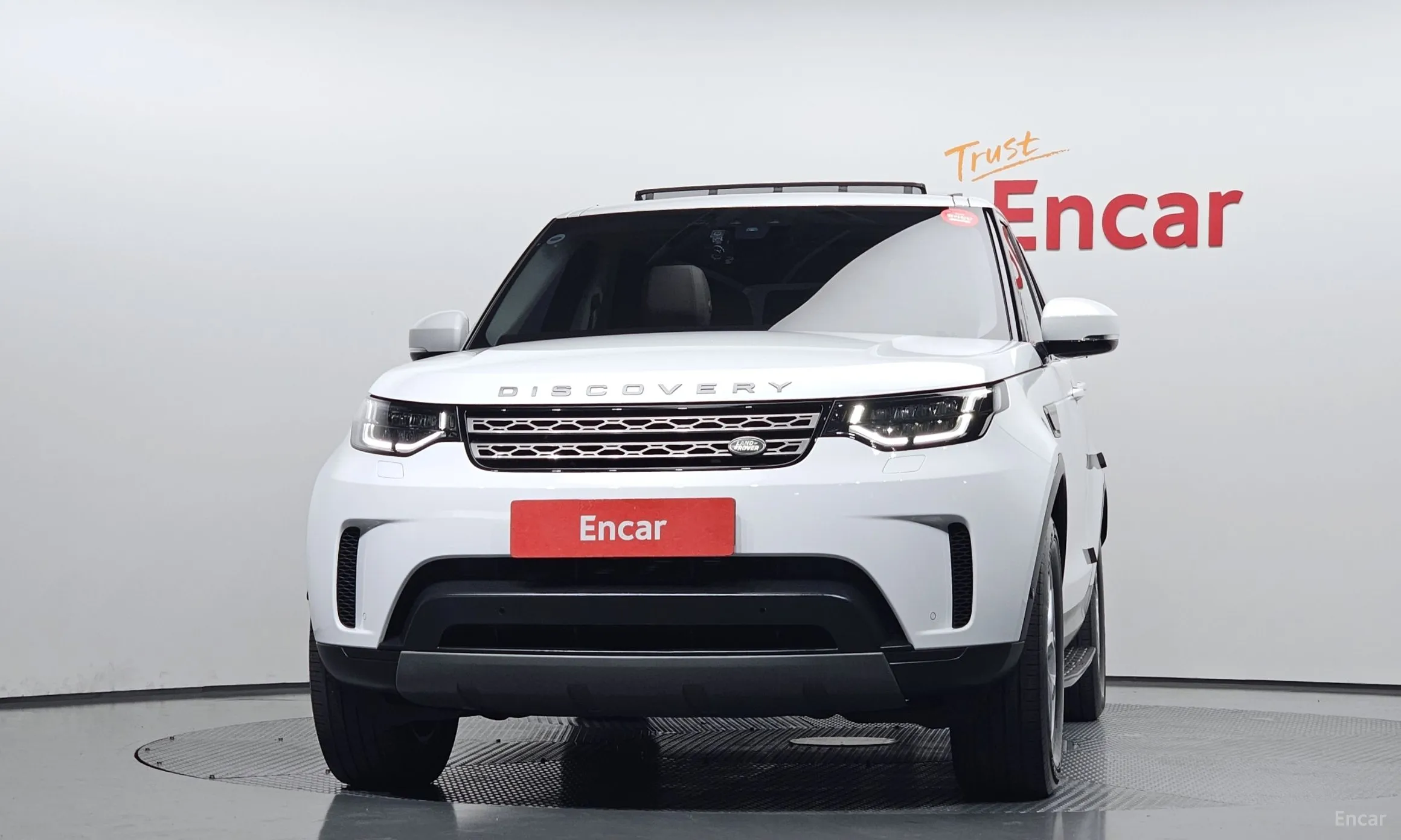 Land Rover Discovery 5 превью 2