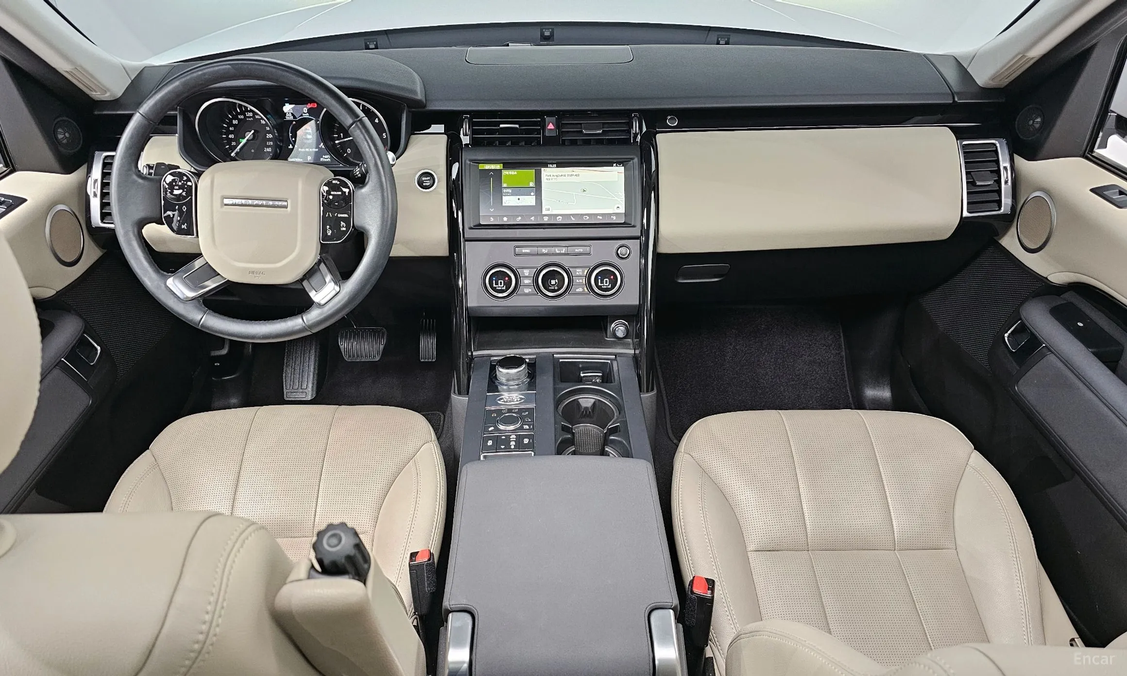 Land Rover Discovery 5 превью 4