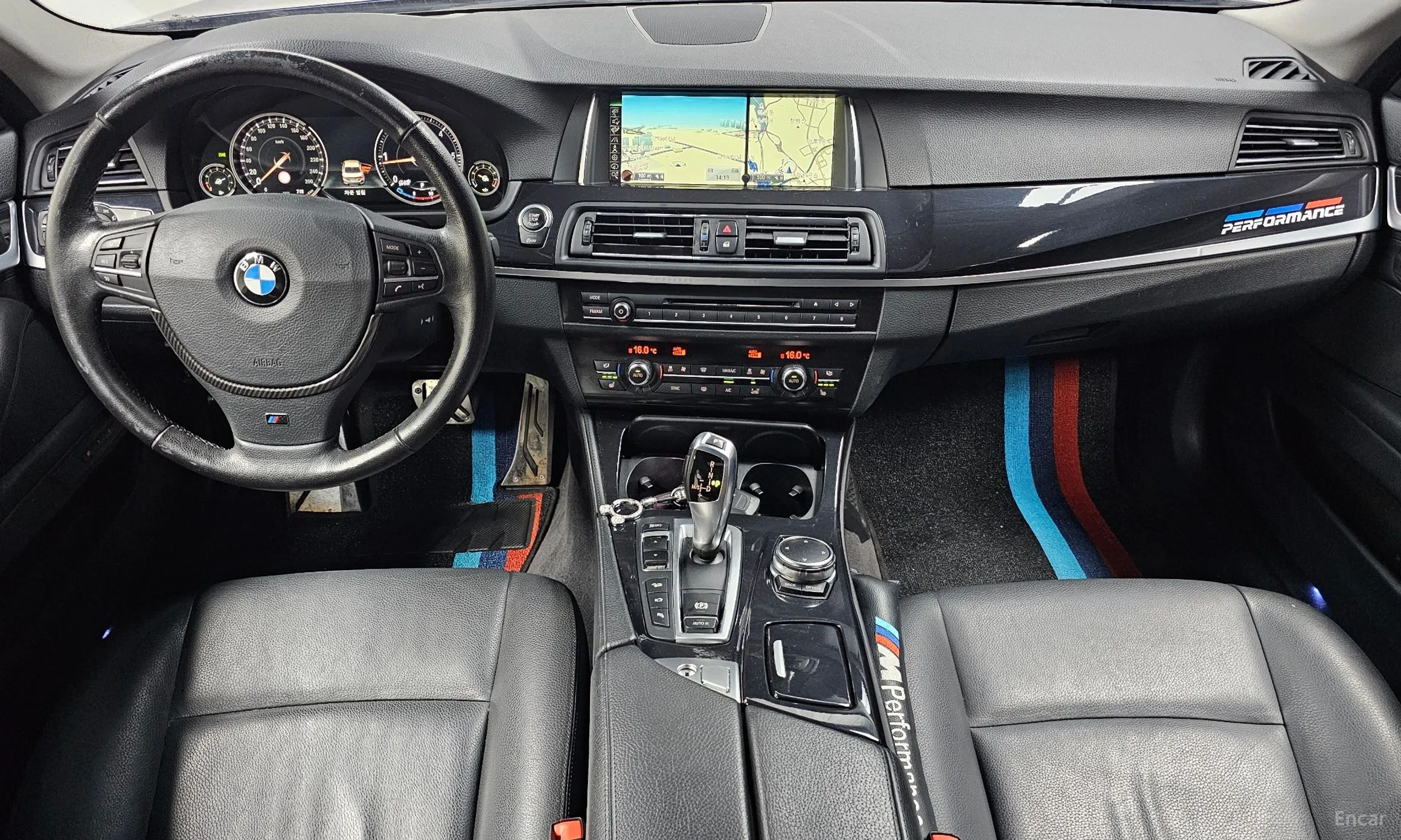 BMW 5 Series (F10) превью 4