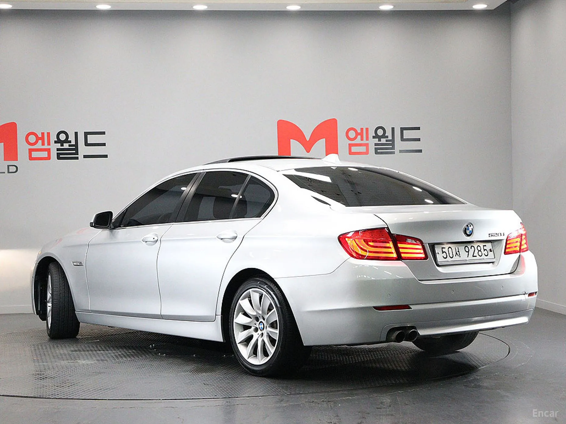 BMW 5 Series (F10) превью 3