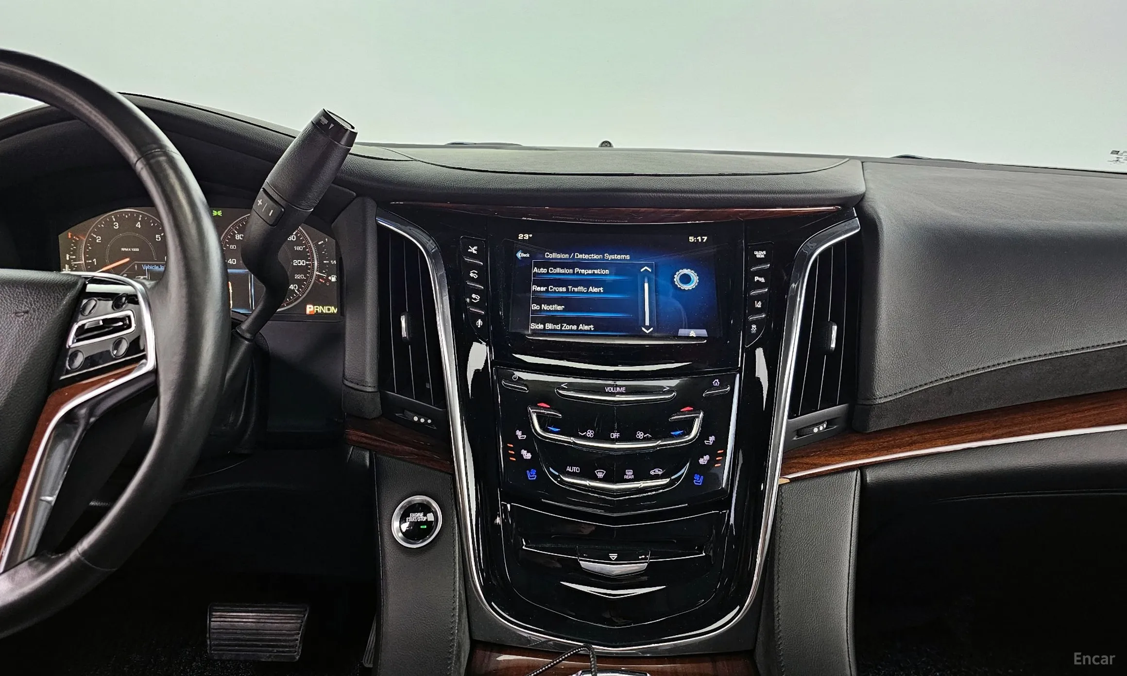 Cadillac Escalade превью 14