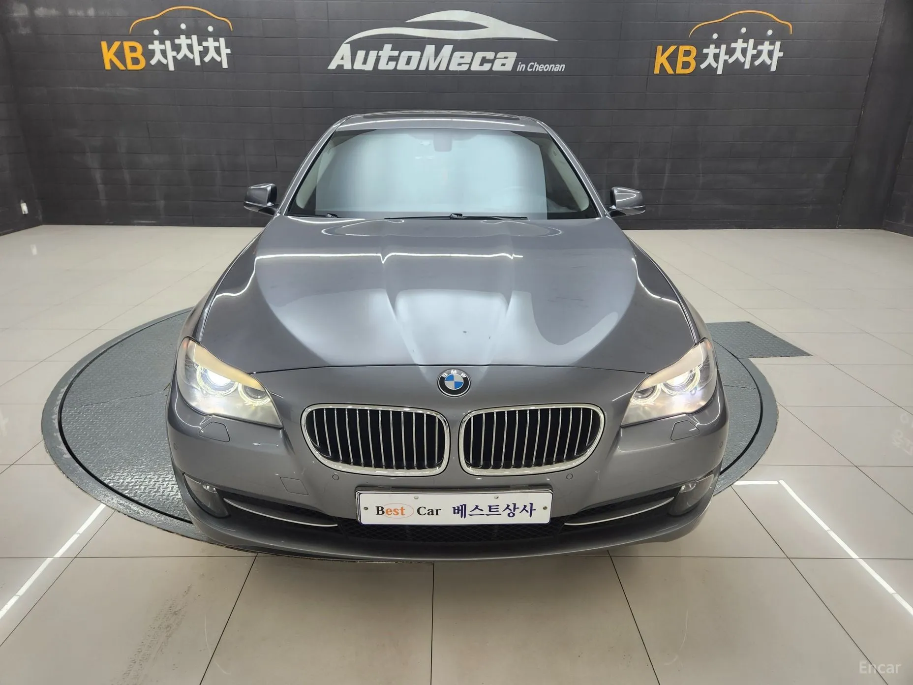 BMW 5 Series (F10) превью 2