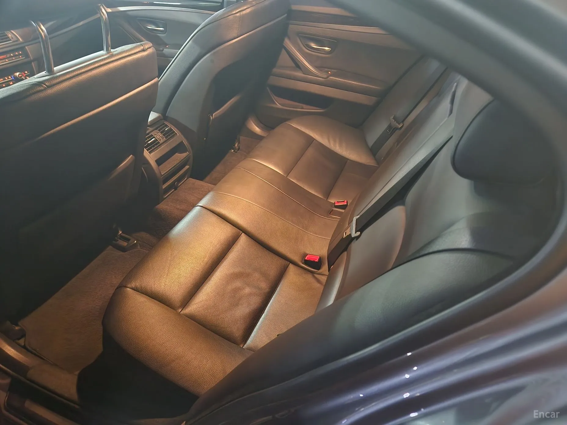 BMW 5 Series (F10) превью 4