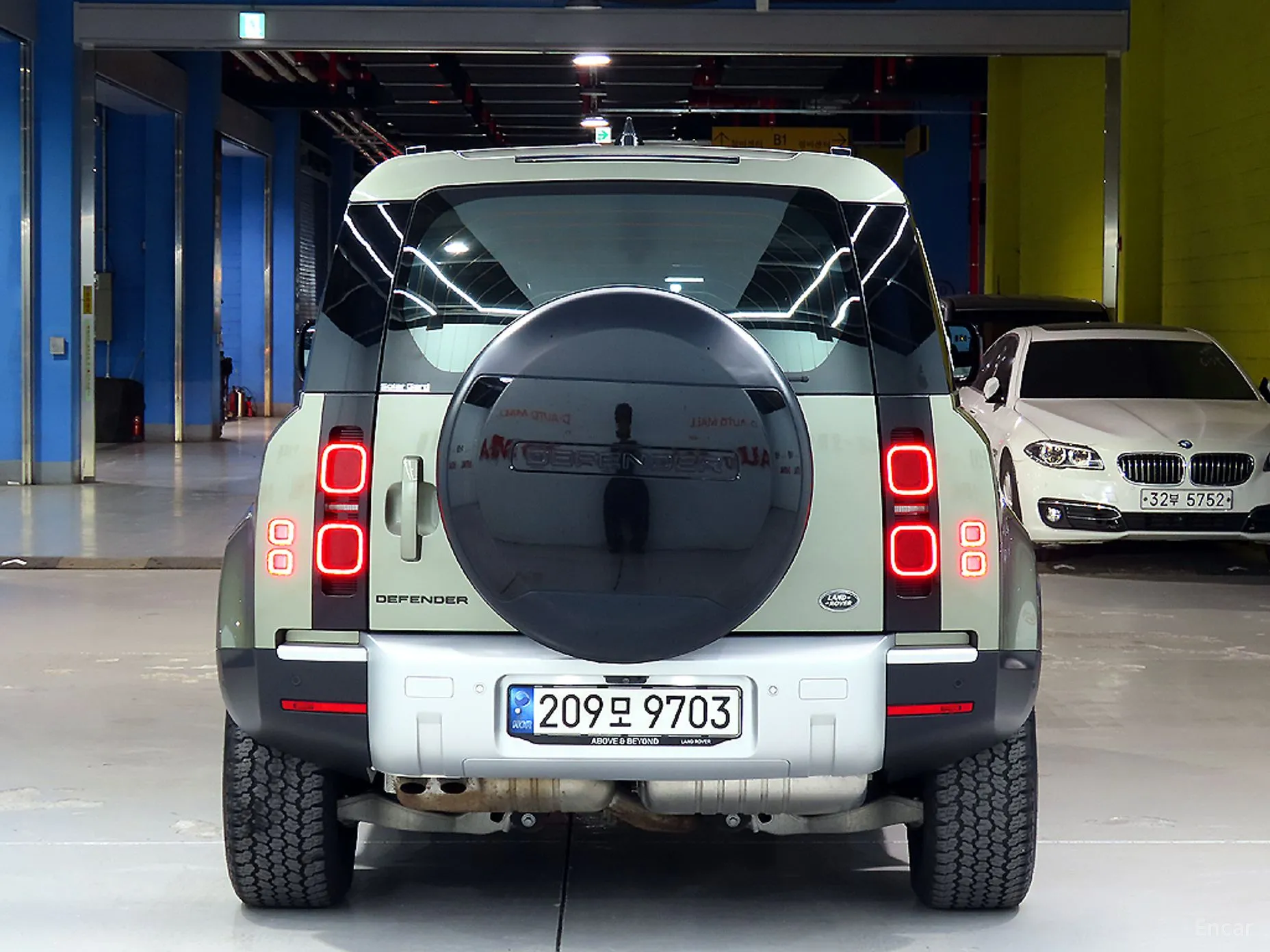 Land Rover Defender (L663)