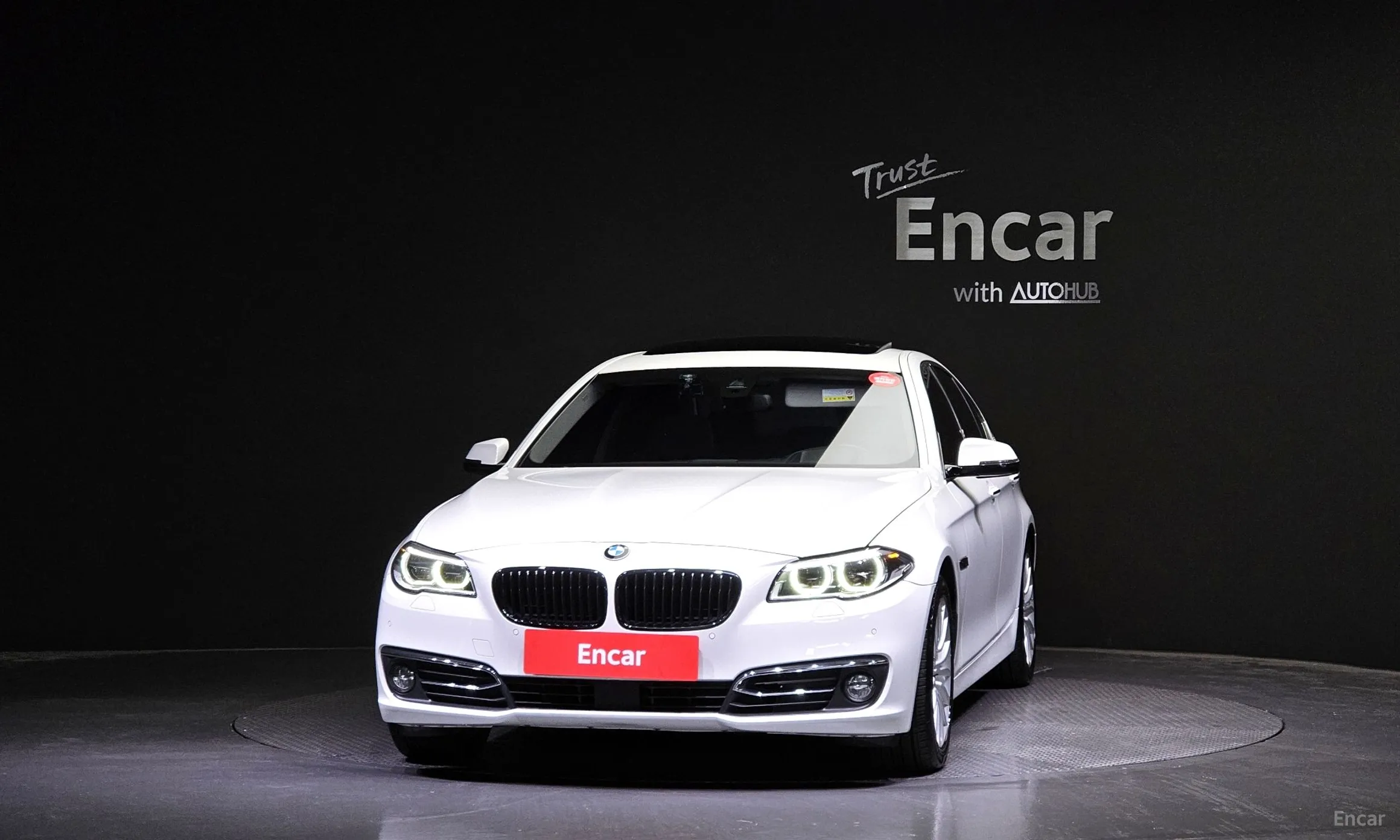 BMW 5 Series (F10) превью 2