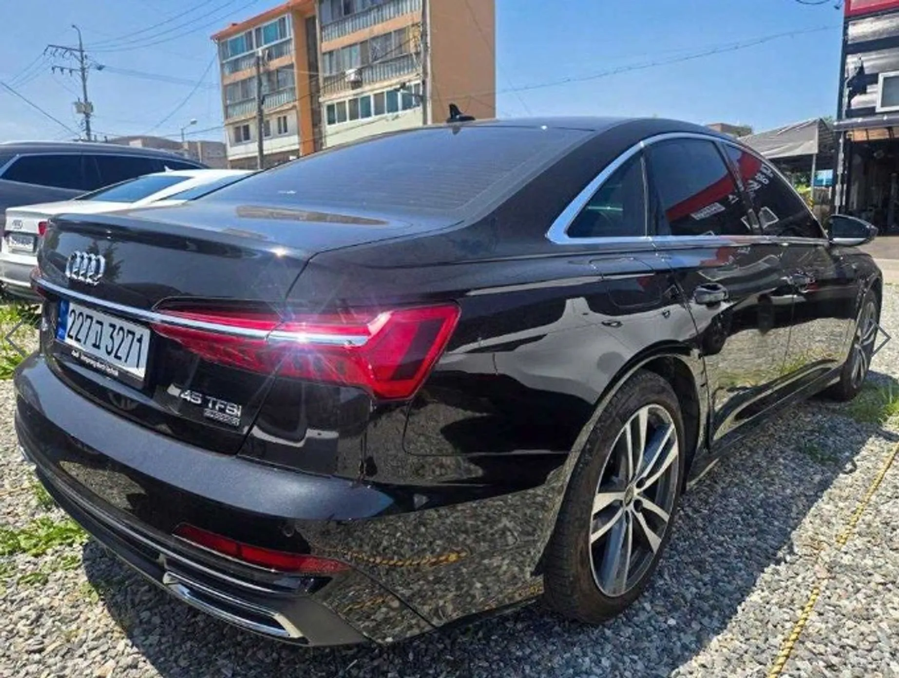 Audi A6 (C8) превью 3